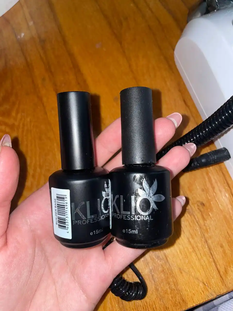 Shaffof asos Klio, tirnoqlarni mustahkamlash uchun 15 ml