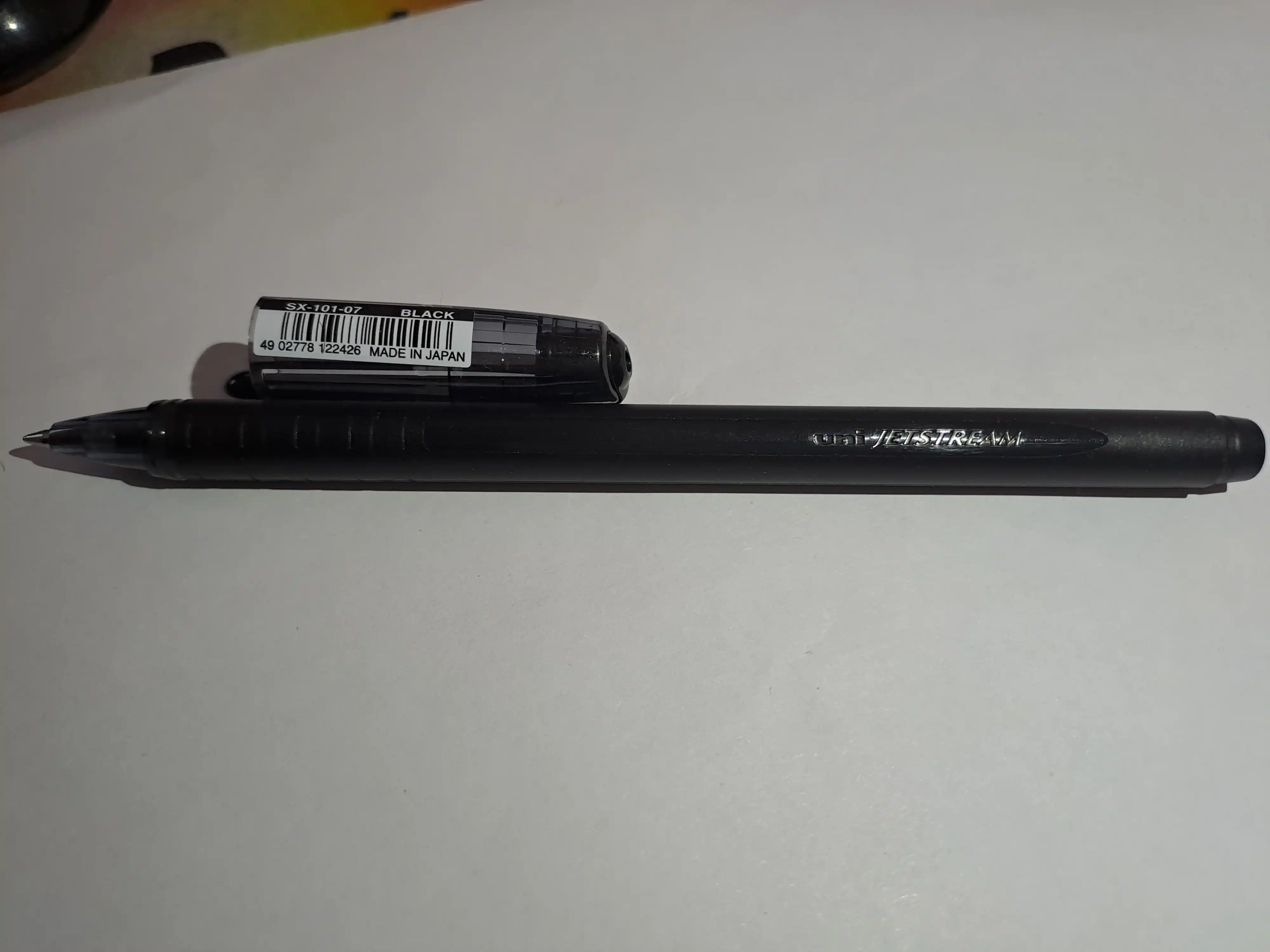 Ручка шариковая Uniball Jetstream 101, черная, 0.7 мм
