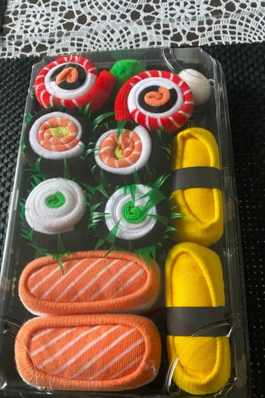 Sovg‘aga bosma naqshli ajoyib yorqin uzun paypoqlar - 3 va 5 juftlik, sushi, pitsa, burger