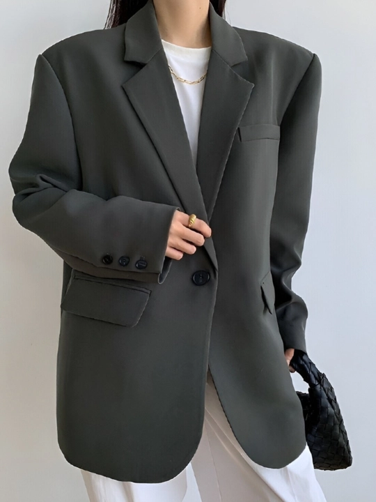 Ayollar kostyumi oversize, uzun pidjak, jaket, katta o‘lchamlar