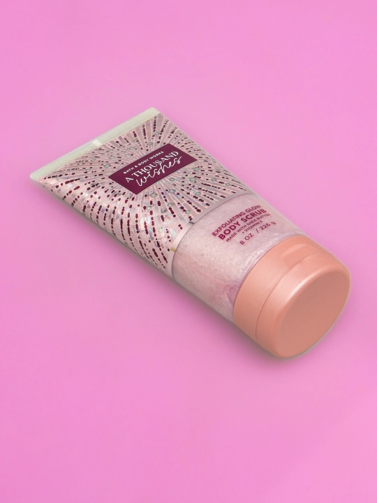 Bath and Body Works badan terisi postini shilib oluvchi kremli skrab