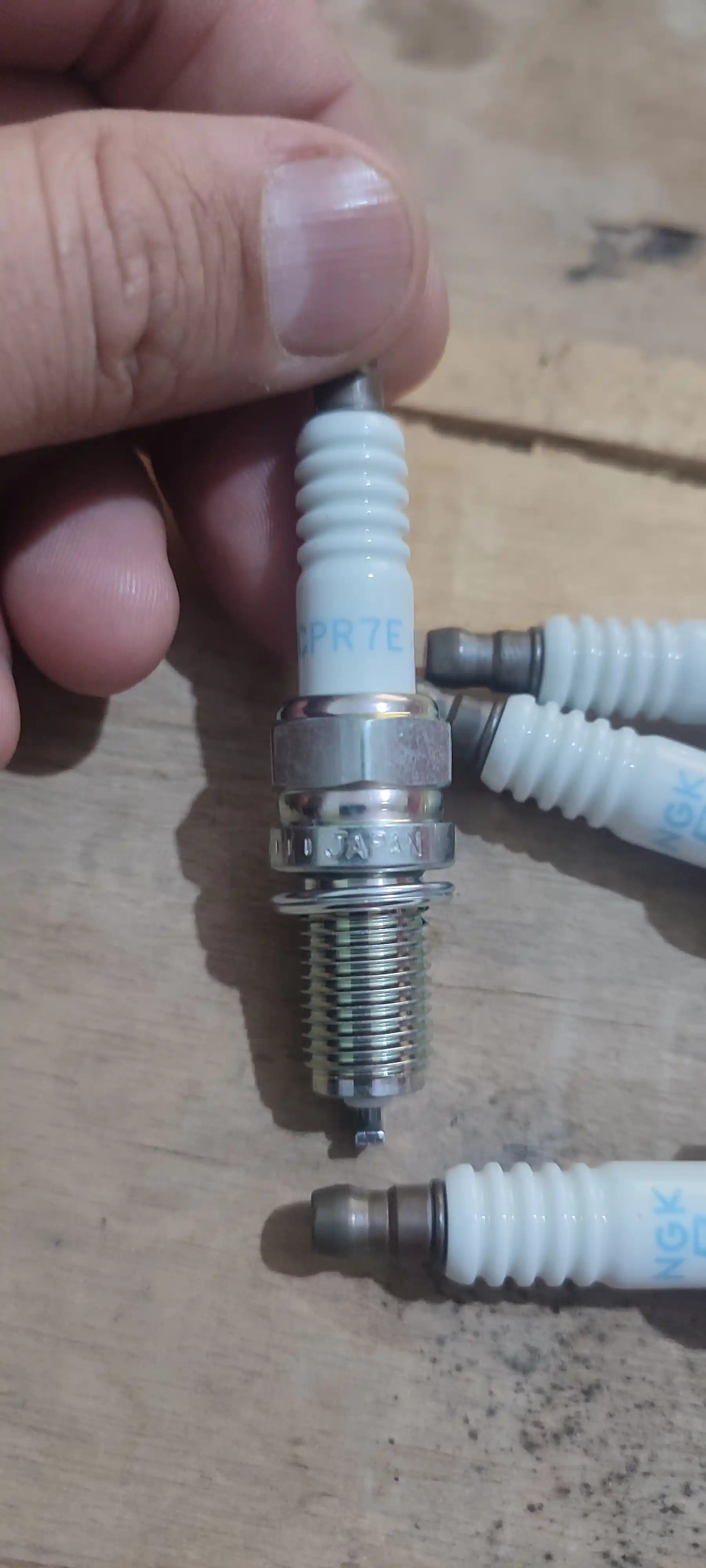 O't oldirish svechasi Spark/Cobalt/Gentra NGK, 1 dona
