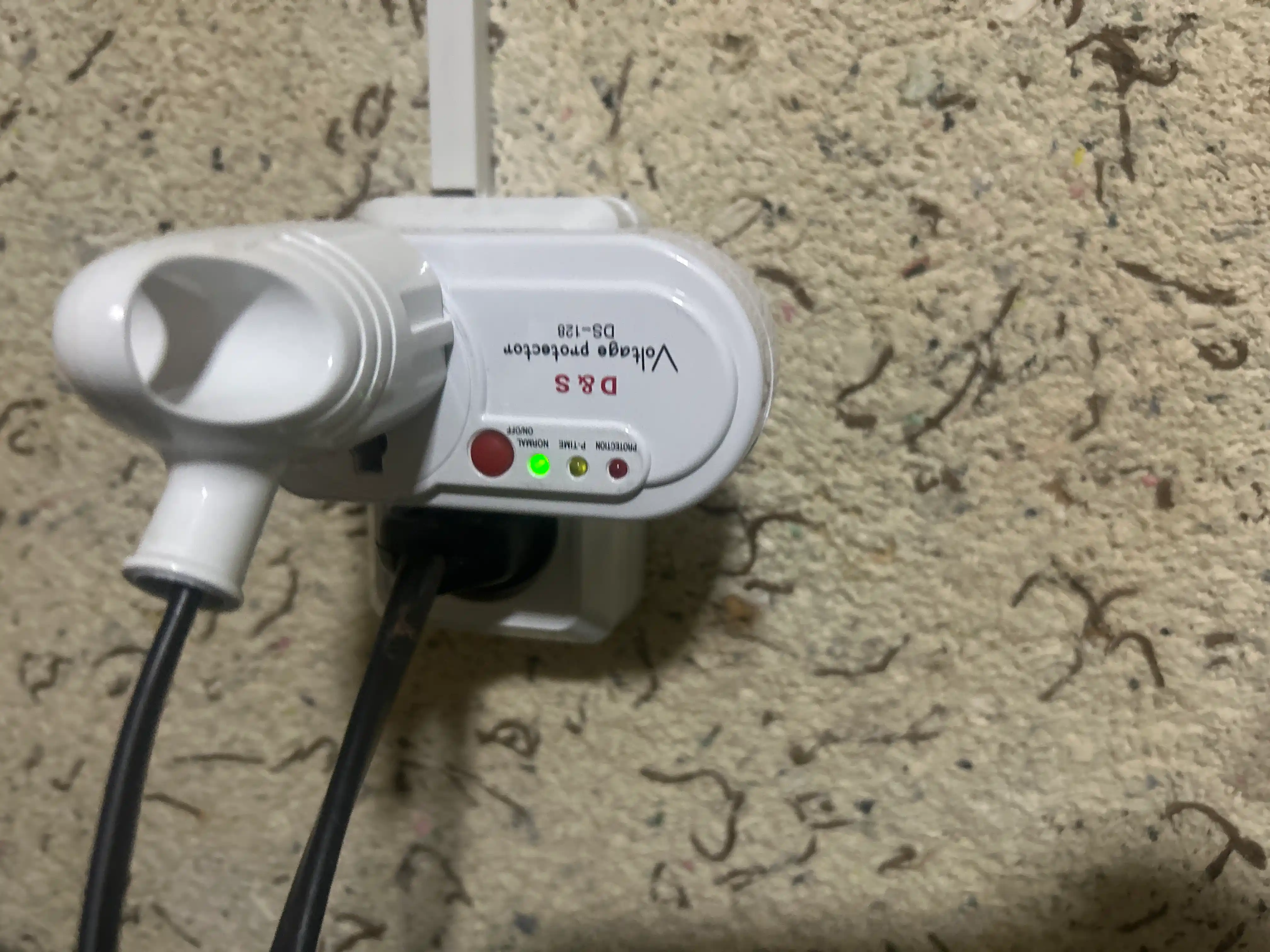 Tok Himoya qurilmasi 220V 16A 2000W kuchlanishdan rele, uy maishiy texnika uchun