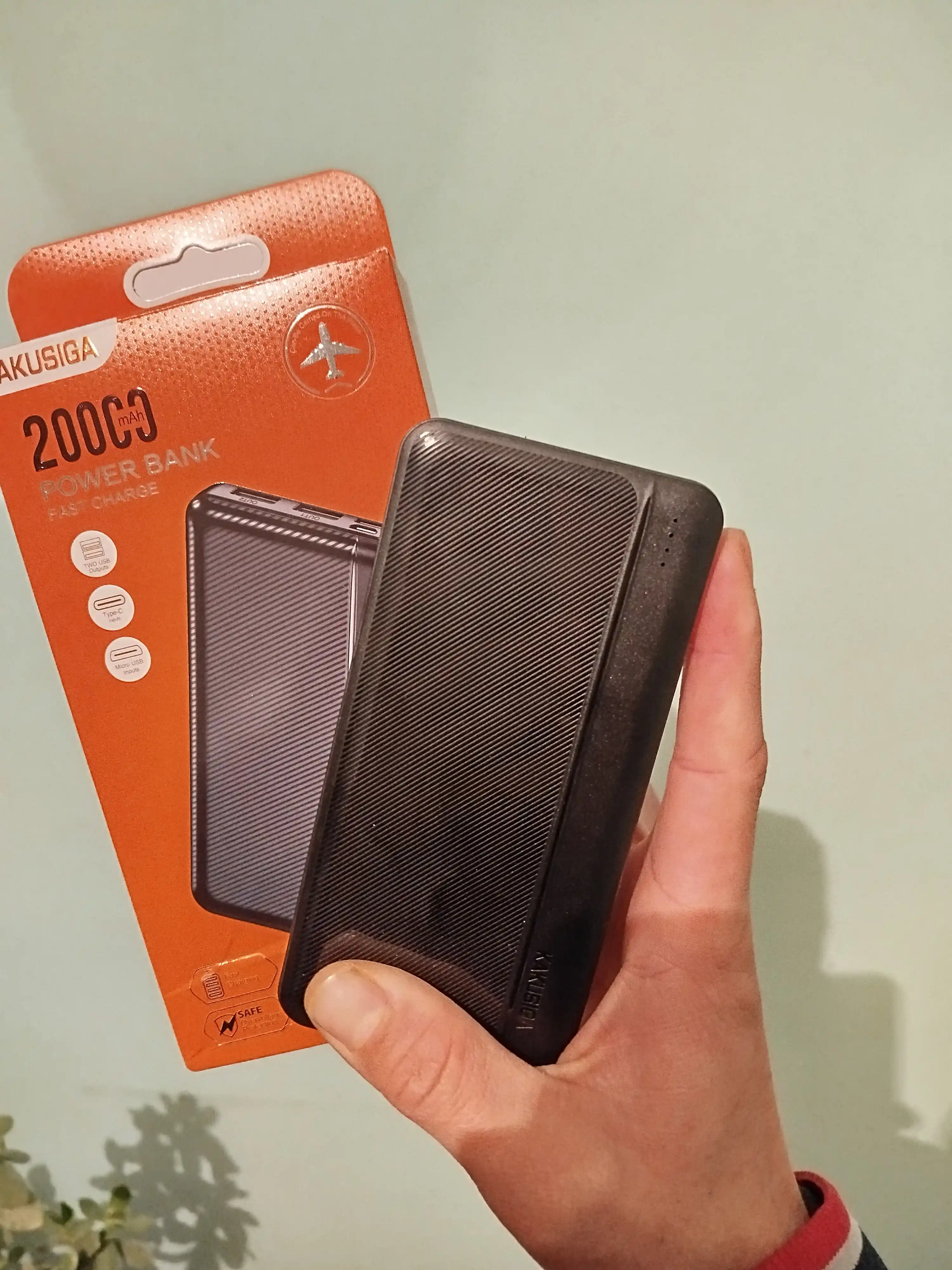 Power Bank / Tashqi akkumulyator, 10,000 va 20,000 mAh