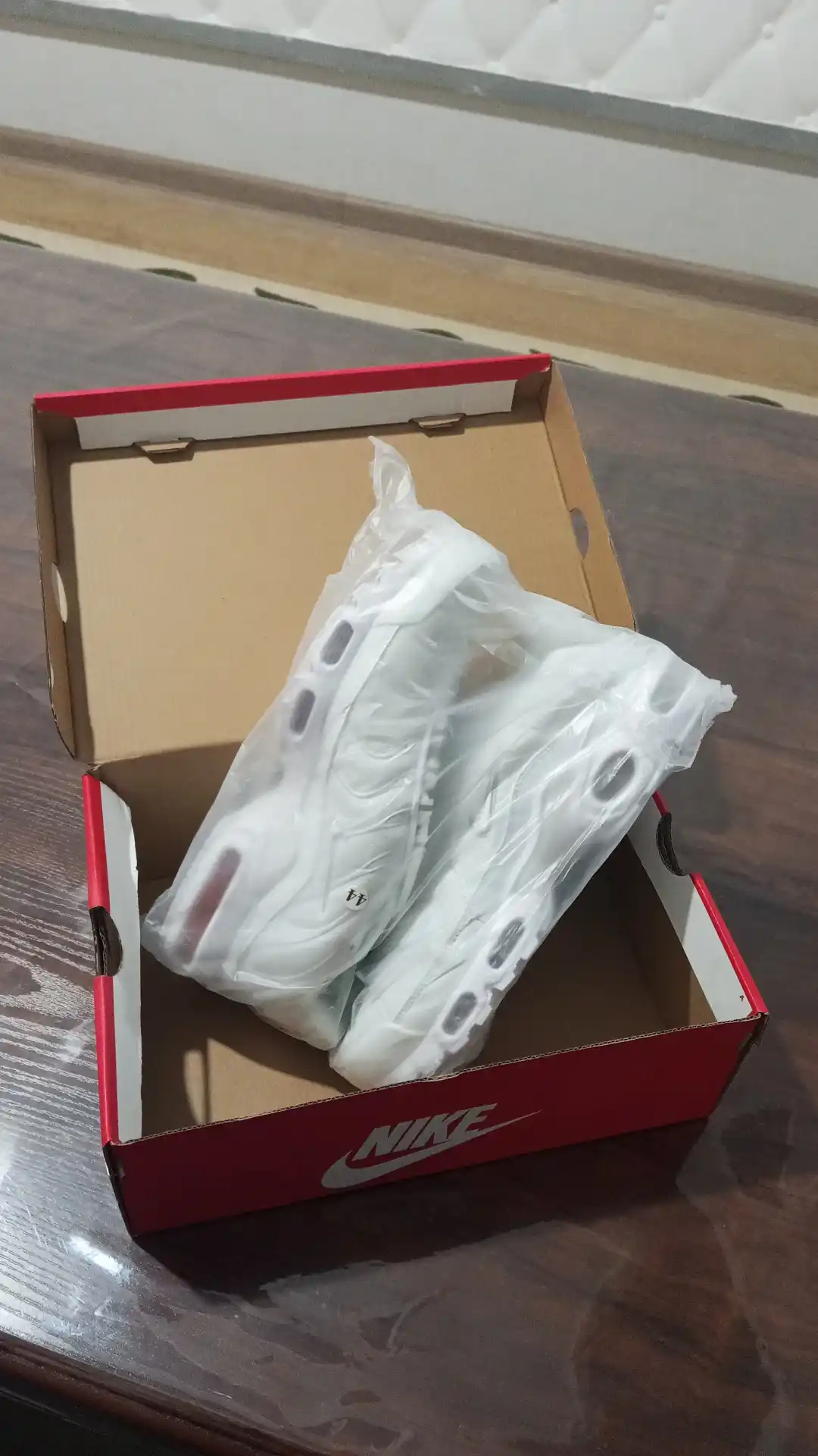 Erkaklar, ayollar va o'smirlar uchun Nike Air Max Plus TN krossovkalari, sport, 40-48