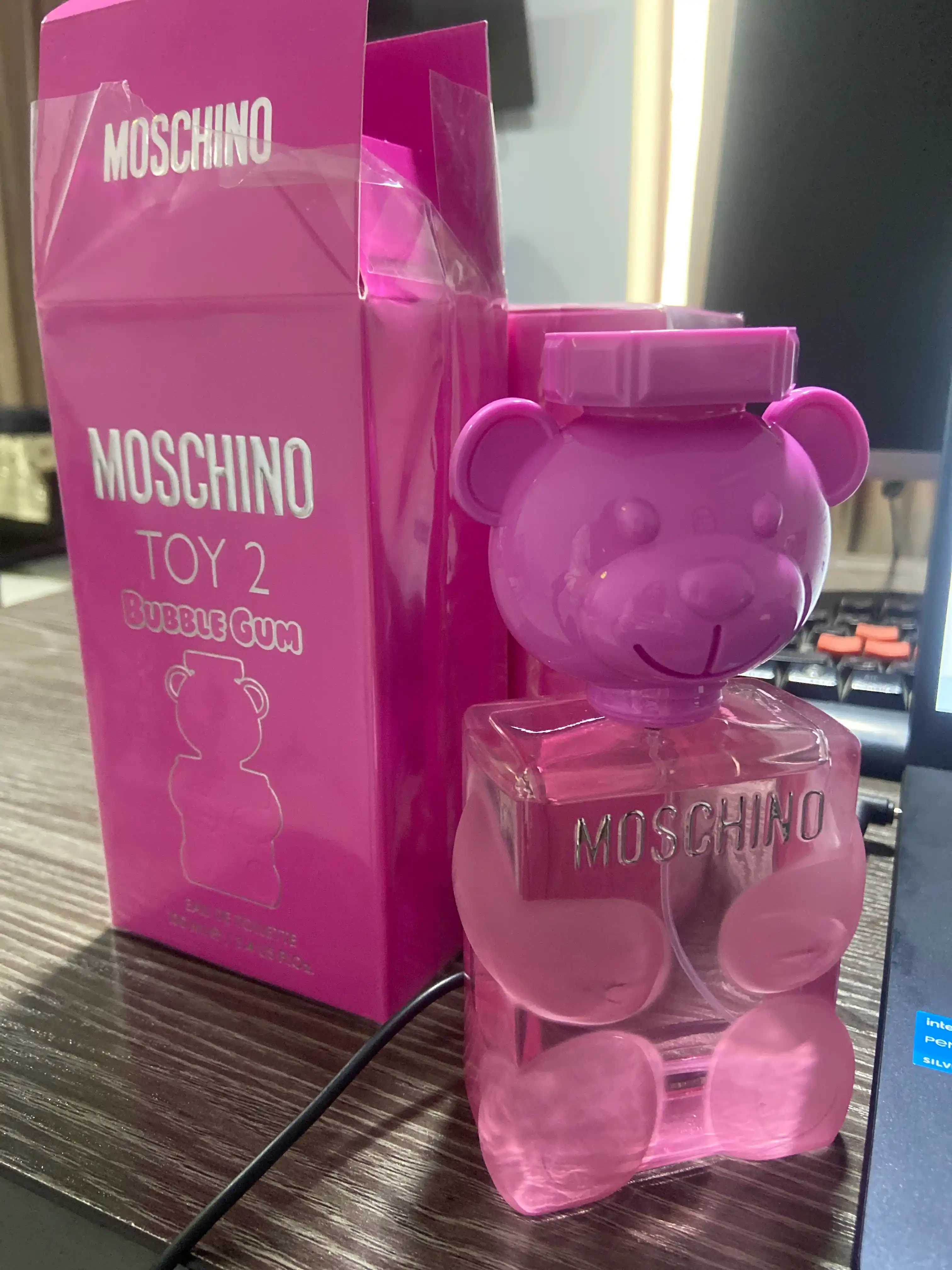 Atir Moschino Toy 2 Bubble Gum, ayollar uchun xushbo'y hid