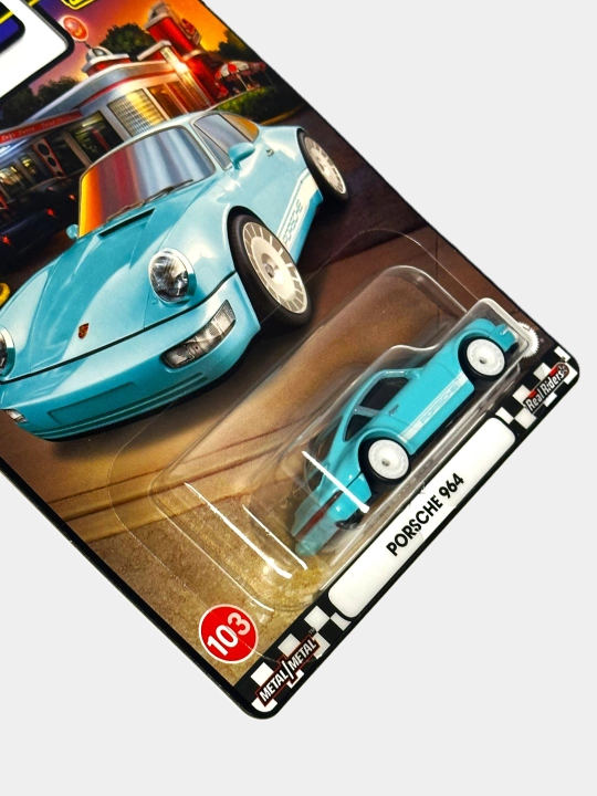 Hot Wheels Premium Bulvared 1/64 kolleksion o'yinchoq moshinasi