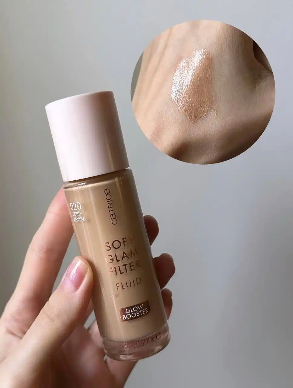 Flyuid Catrice Soft Glam Filter, yumshoq porlash effekti bilan, 30 ml