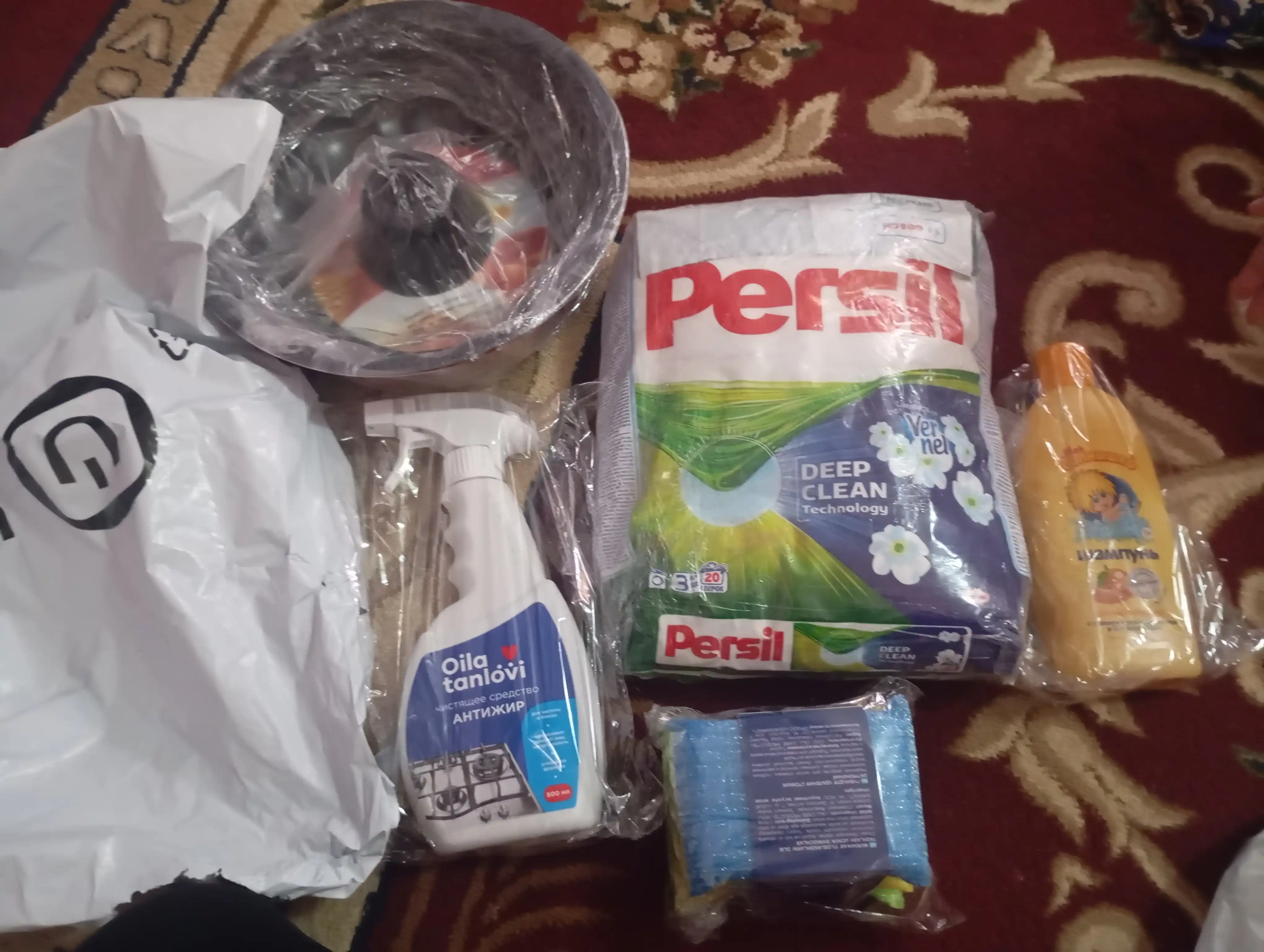 Piroglar, kekslar, tortlar, mussli desertlar, biskvitlar pishirish qandolatchilik shakli