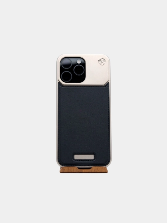 IPhone 12,13,14,15,16 Pro / Max uchun charm metall ko'rinishdagi plastik g'ilof