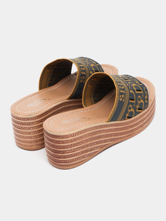 Dior ayollar shippagi, 36-40