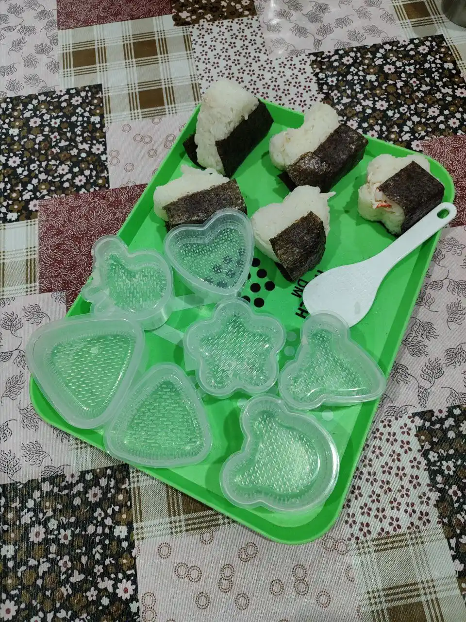 Onigiri, roll, sushi tayyorlash to'plami, press-shakllar 7 dona