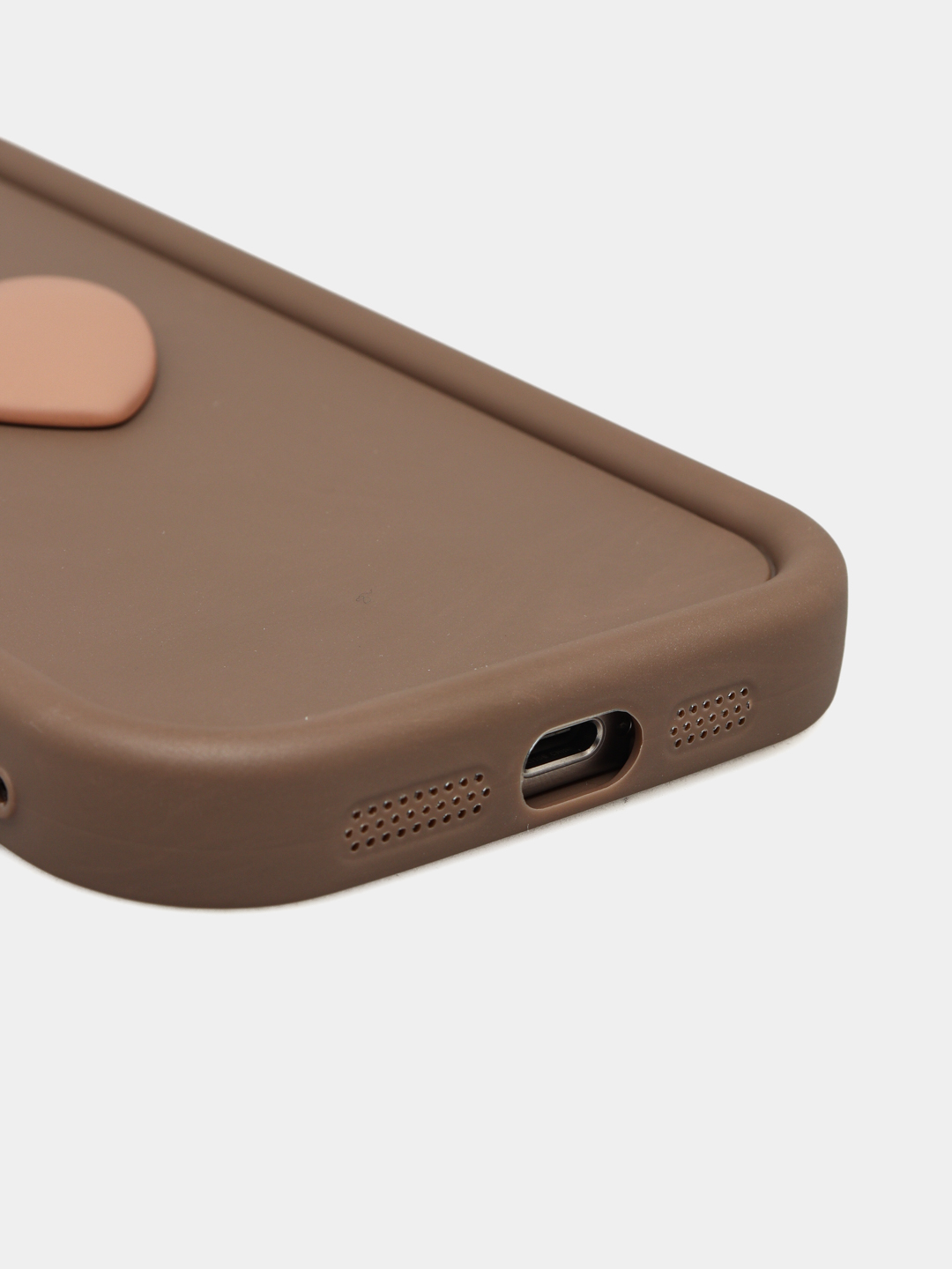 Chehol iPhone 11, 12, 13, 14, 15, 16 pro, pro max uchun hajmli yurak bilan