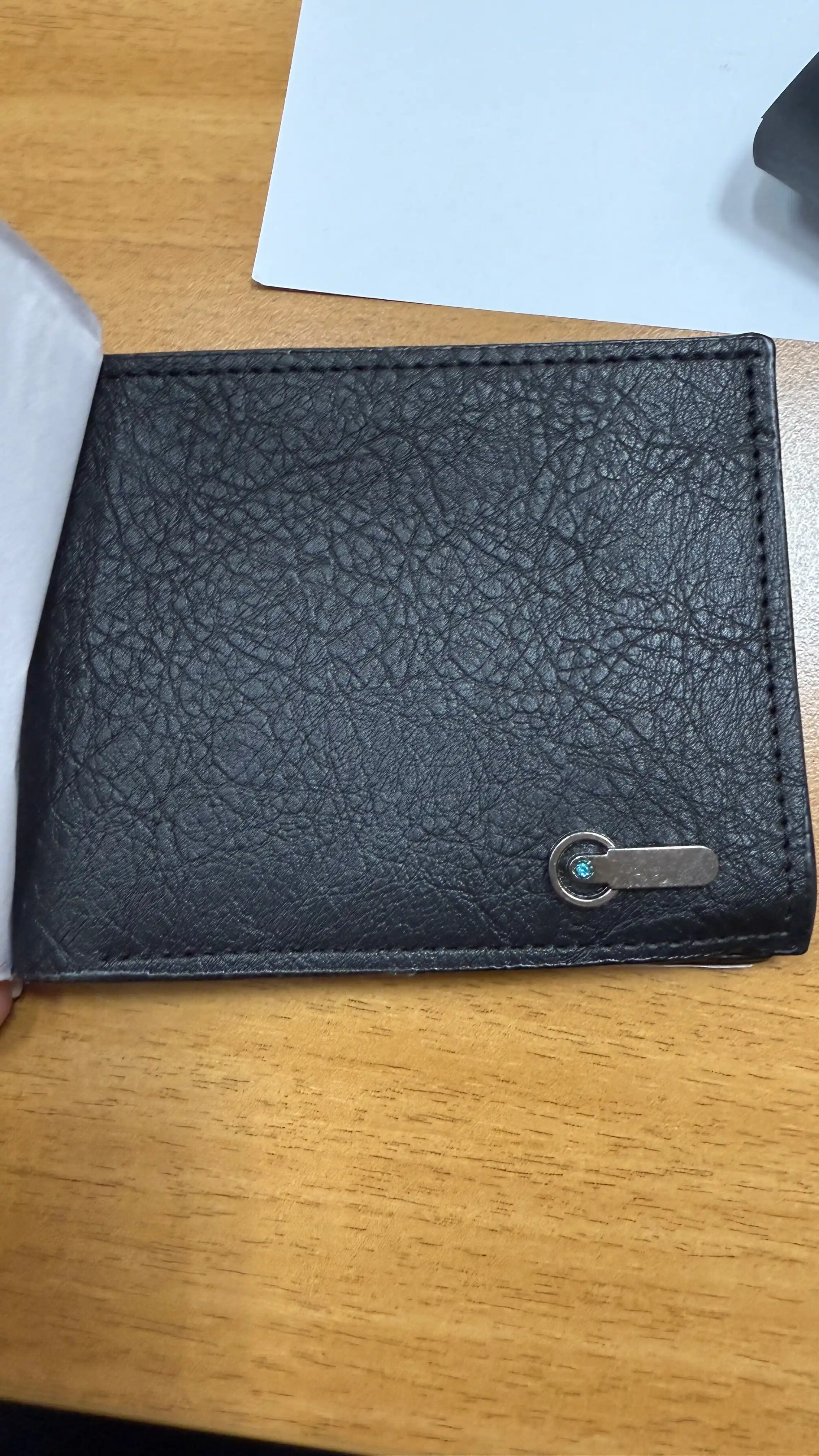 Erkaklar hamyoni, 12 sm x 10 sm o‘lchamdagi portmone