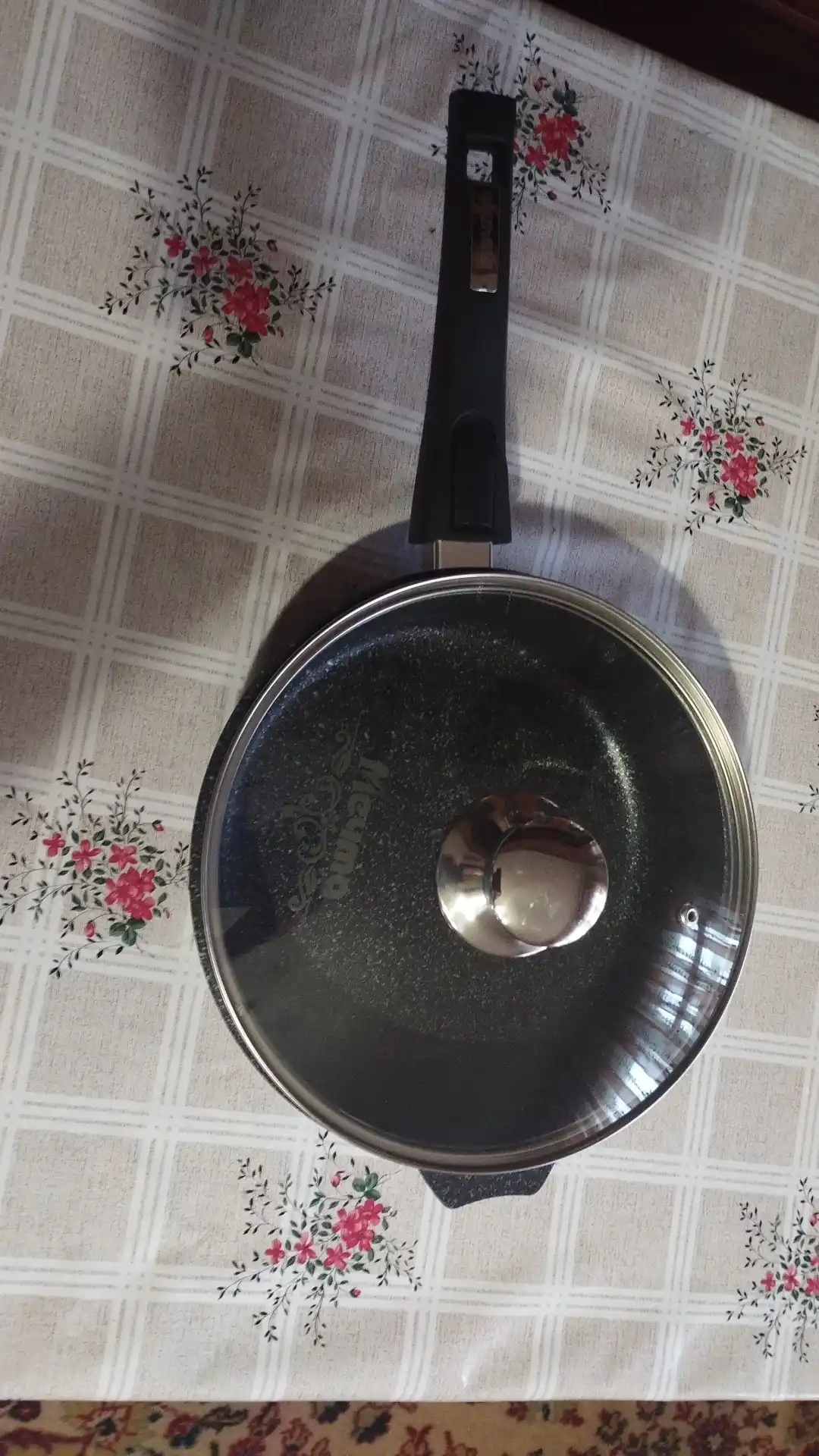 Tova Mechta, olinadigan tutqich va shisha qopqoq bilan, Granit Star ultra