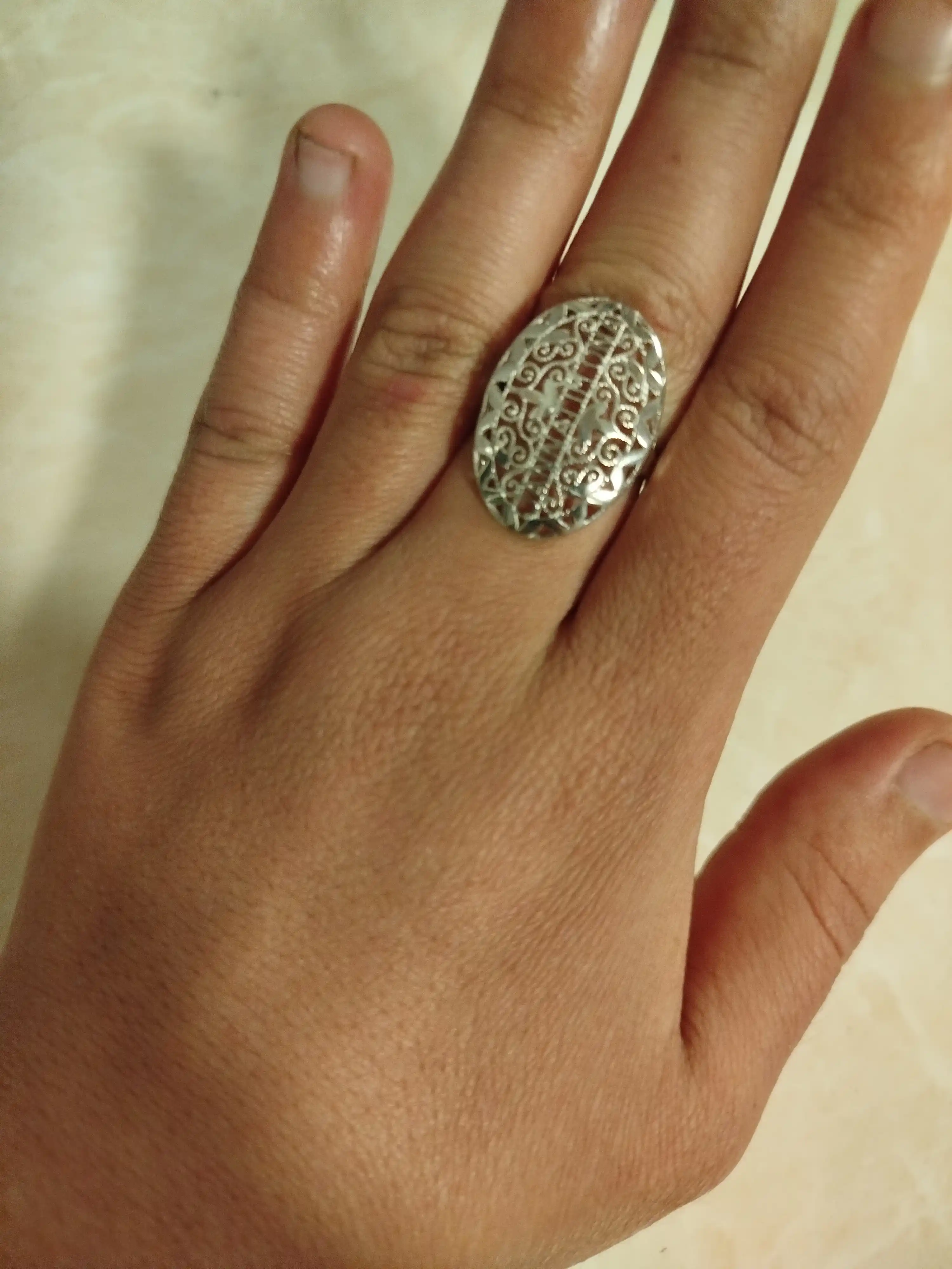 Ayollar kumush uzugi, Sumayya Silver