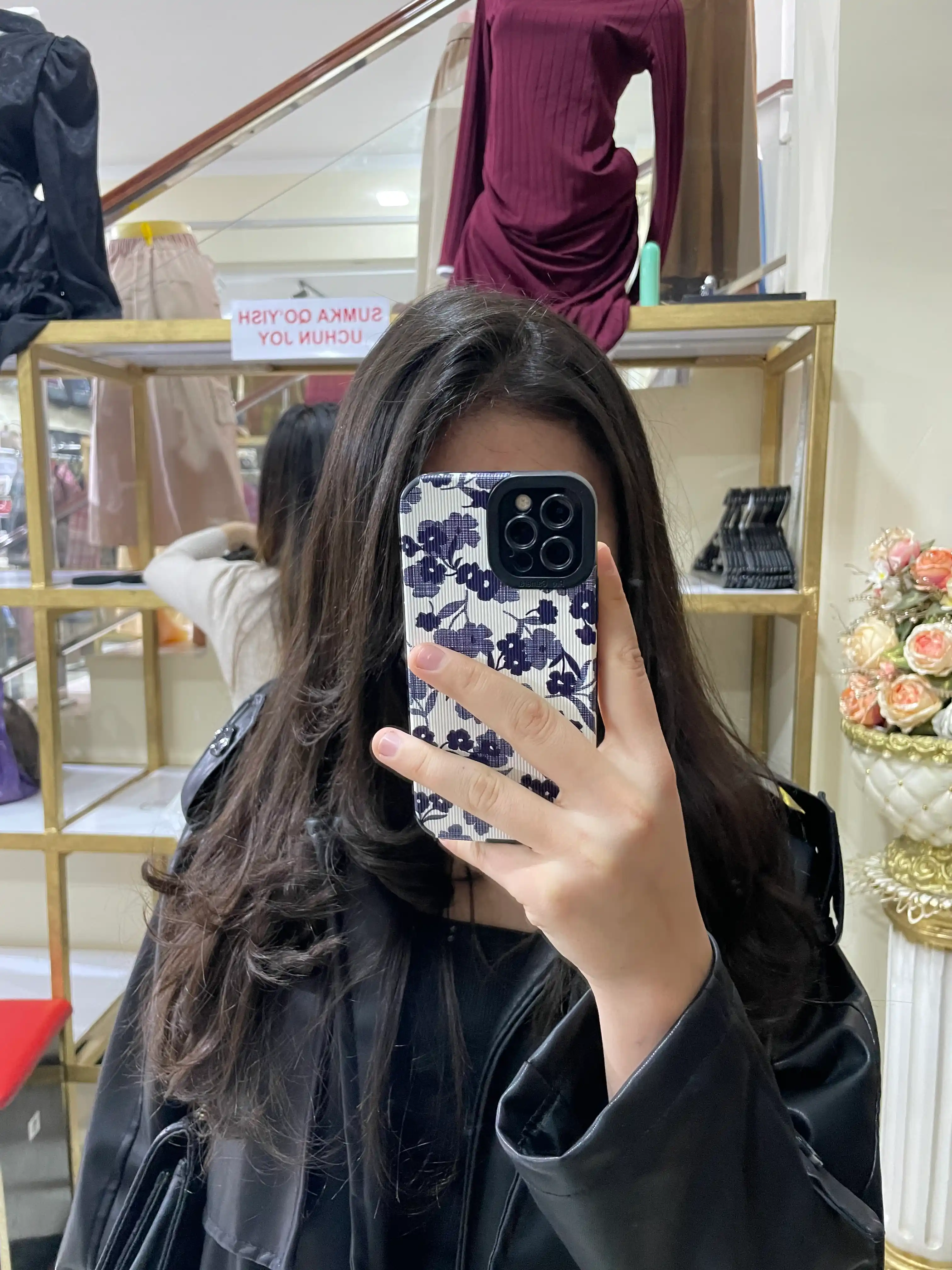 IPhone 11, 12, 13, 14, 15, 16, 17 Pro Max uchun silikon chexol — himoyalovchi chezol