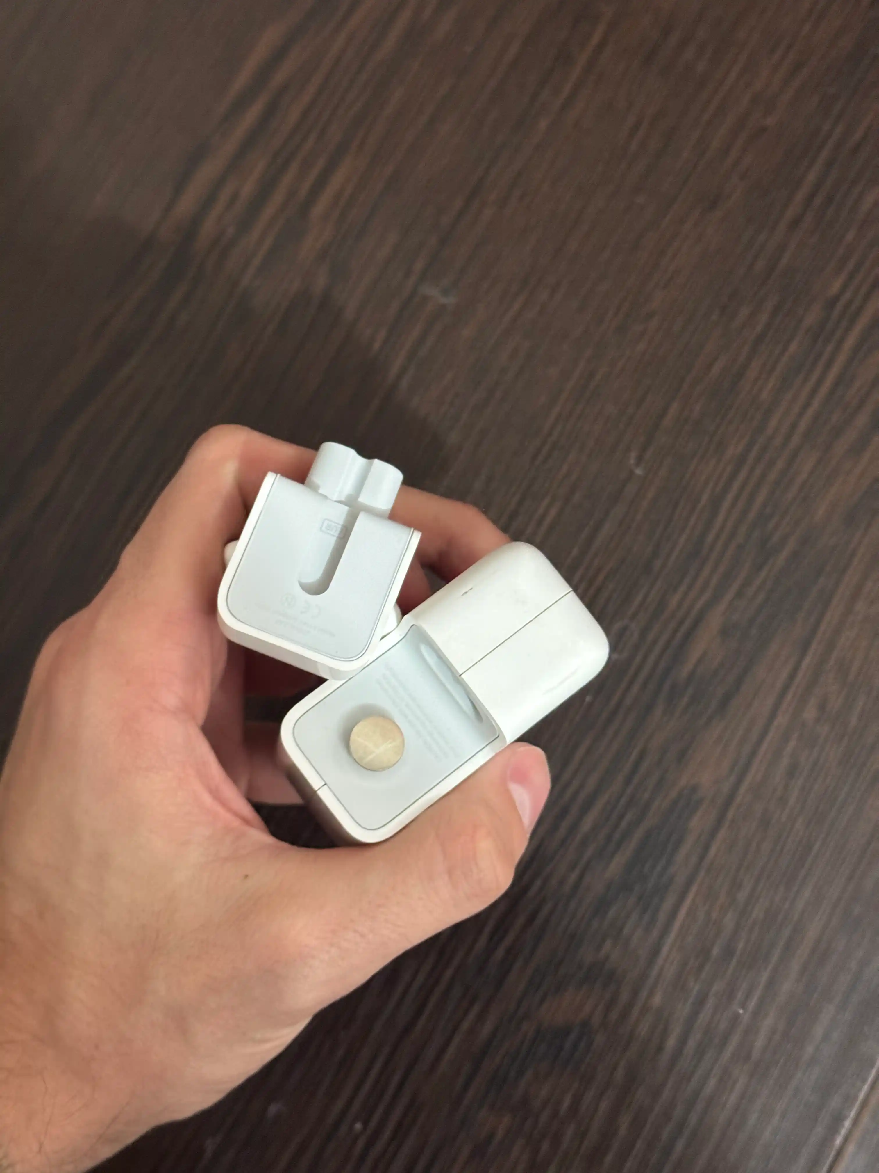 MacBook va iPad uchun EuroPlug adapteri, EuroPlug bilan quvvatlash adapteri