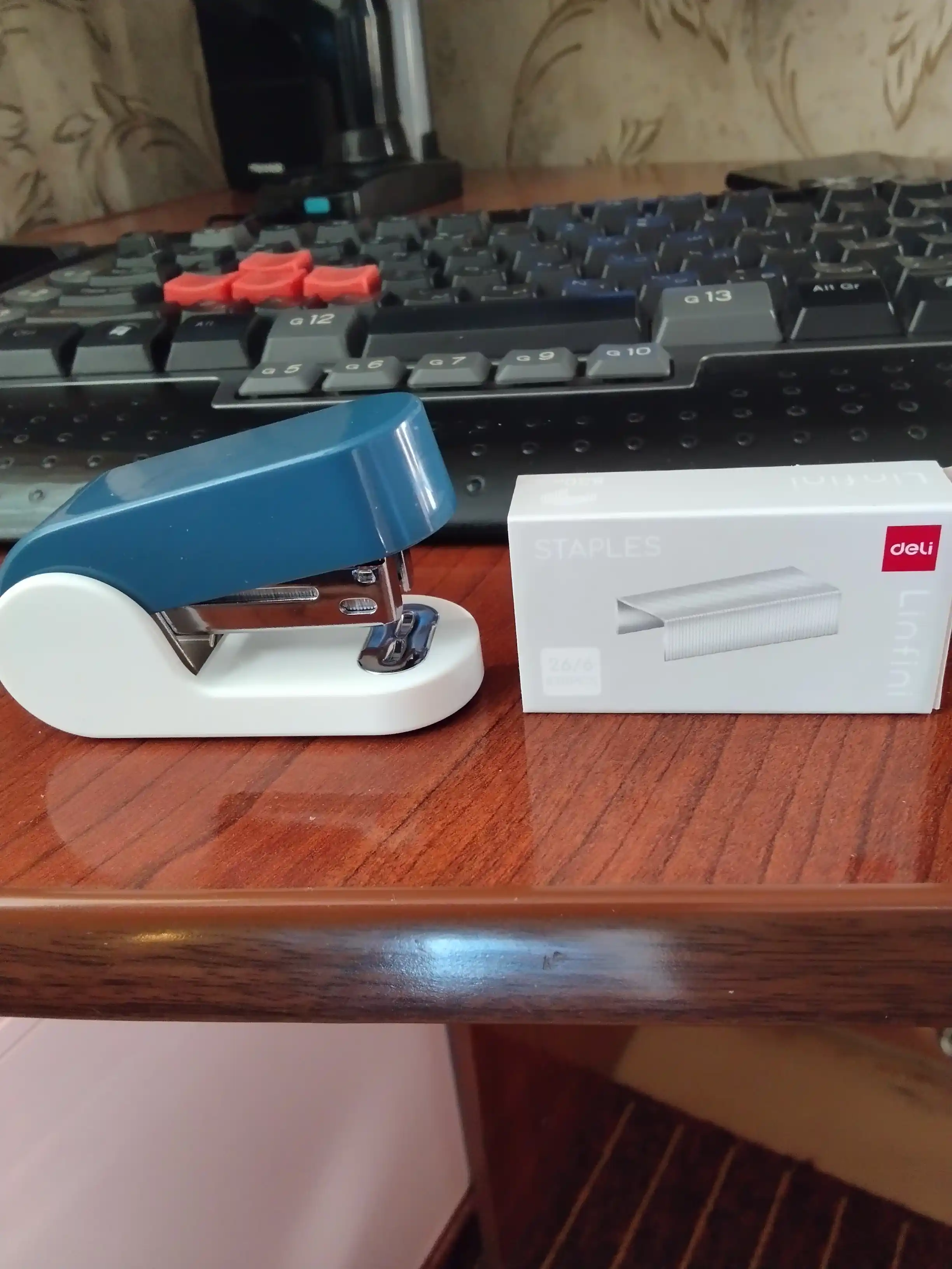 Степлер Deli EK203 Blue