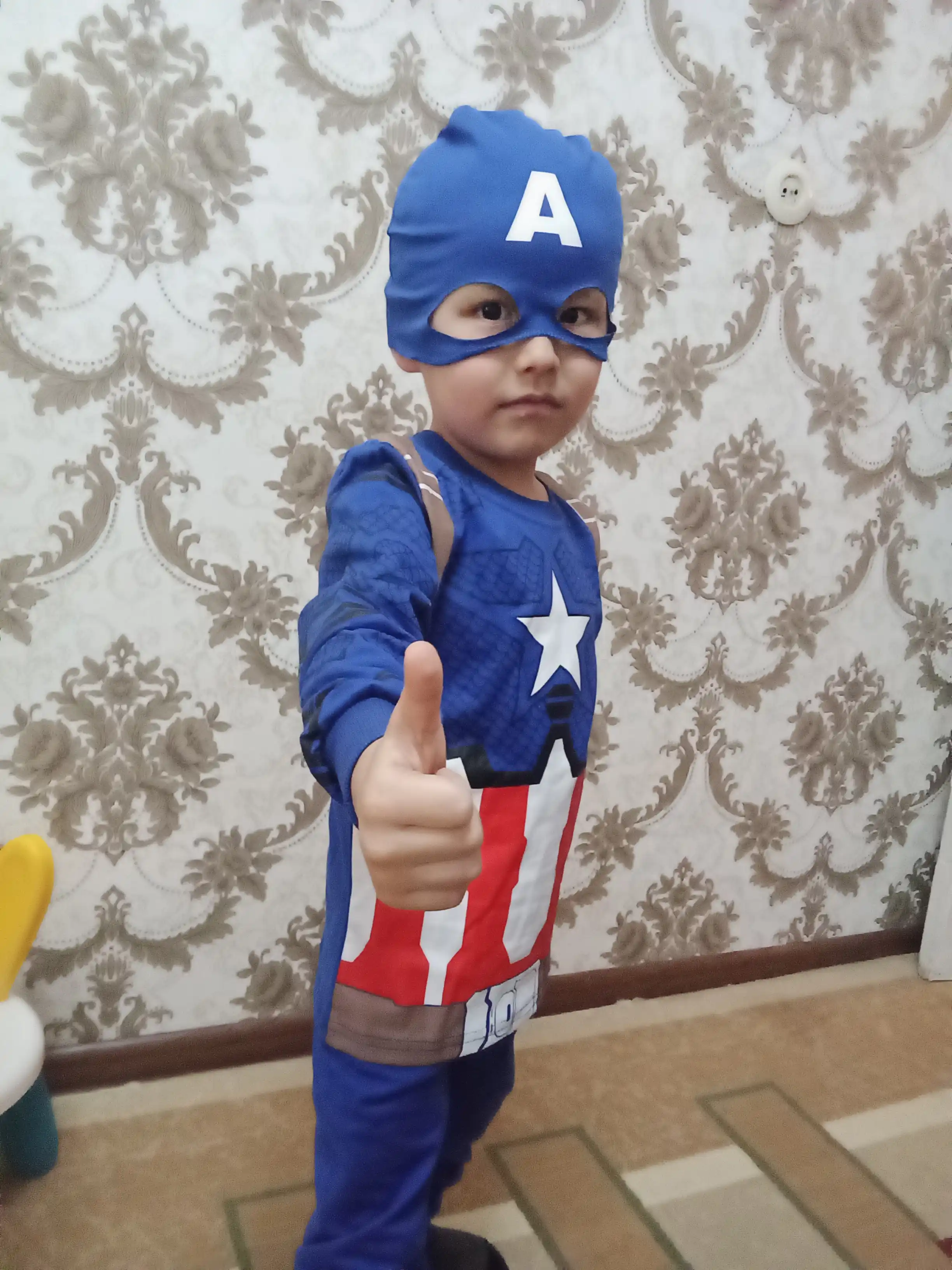 Kapitan Amerika super qahramon kostyumi, paxta matodan o'rgimchak odam