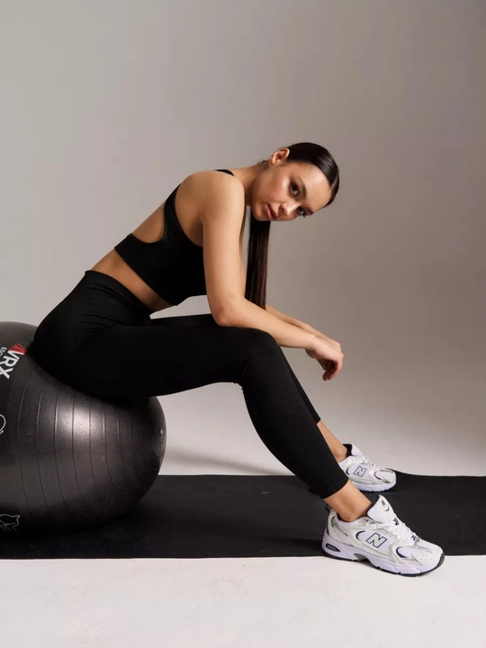 Костюм спортивный для фитнеса, 3 в 1 с PUSH UP, Impossible Is Possible