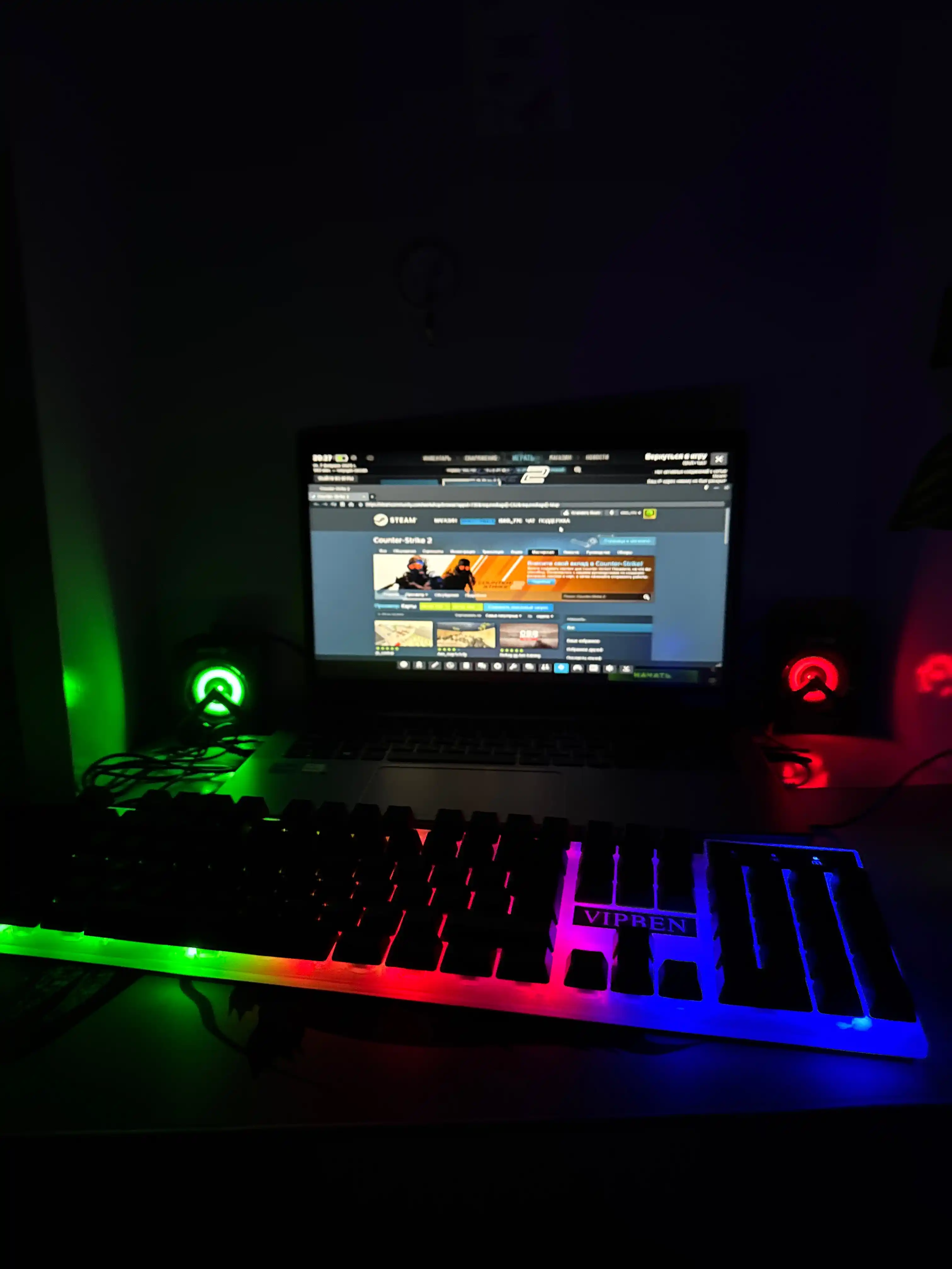 O'yin uchun smart klaviatura va sichqoncha RGB yoritgichi bilan, LED chiroqli