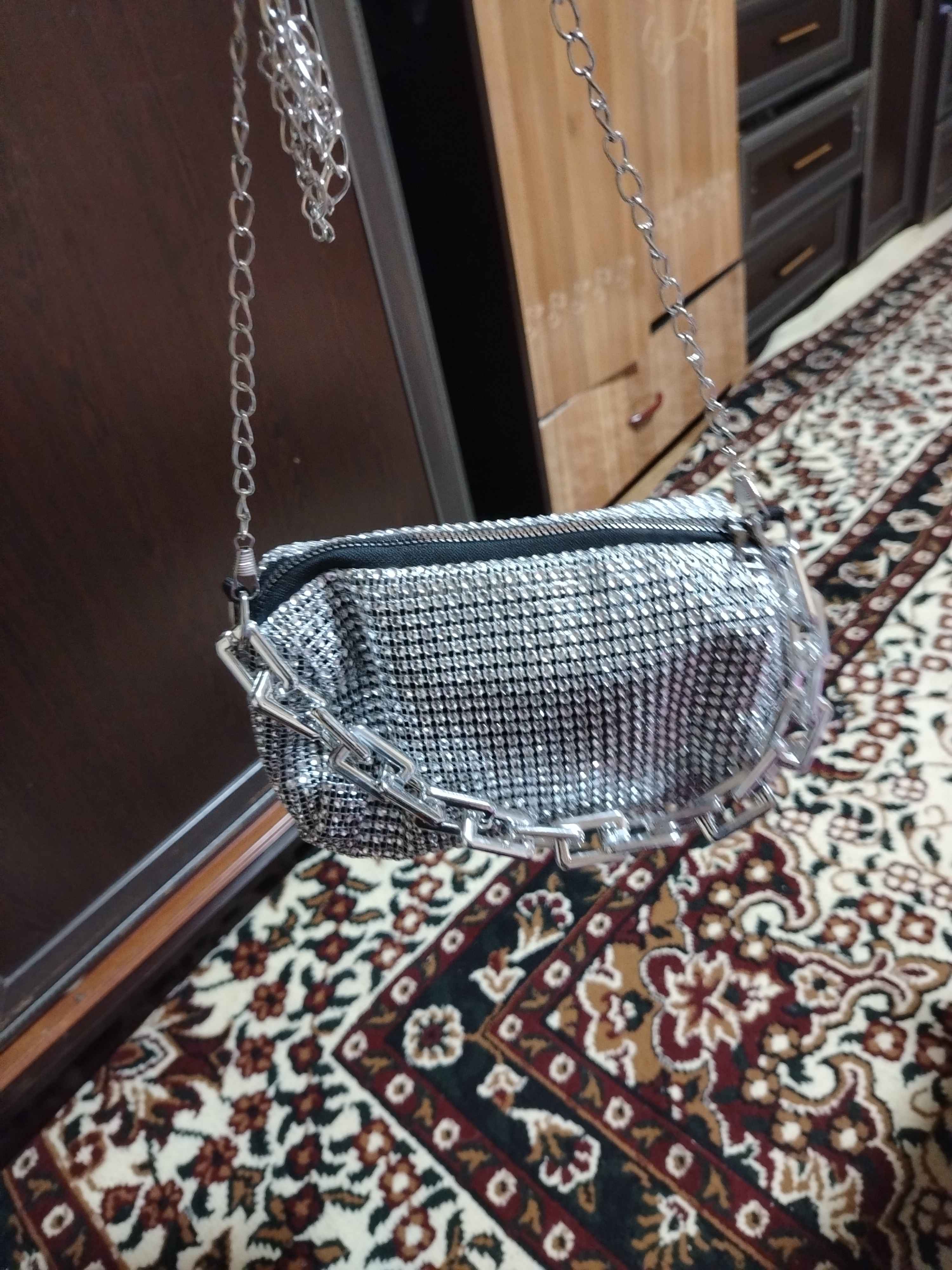 Ayollar sumkasi, ayollar sumkasi, yaltiroq, sumkacha, klatch
