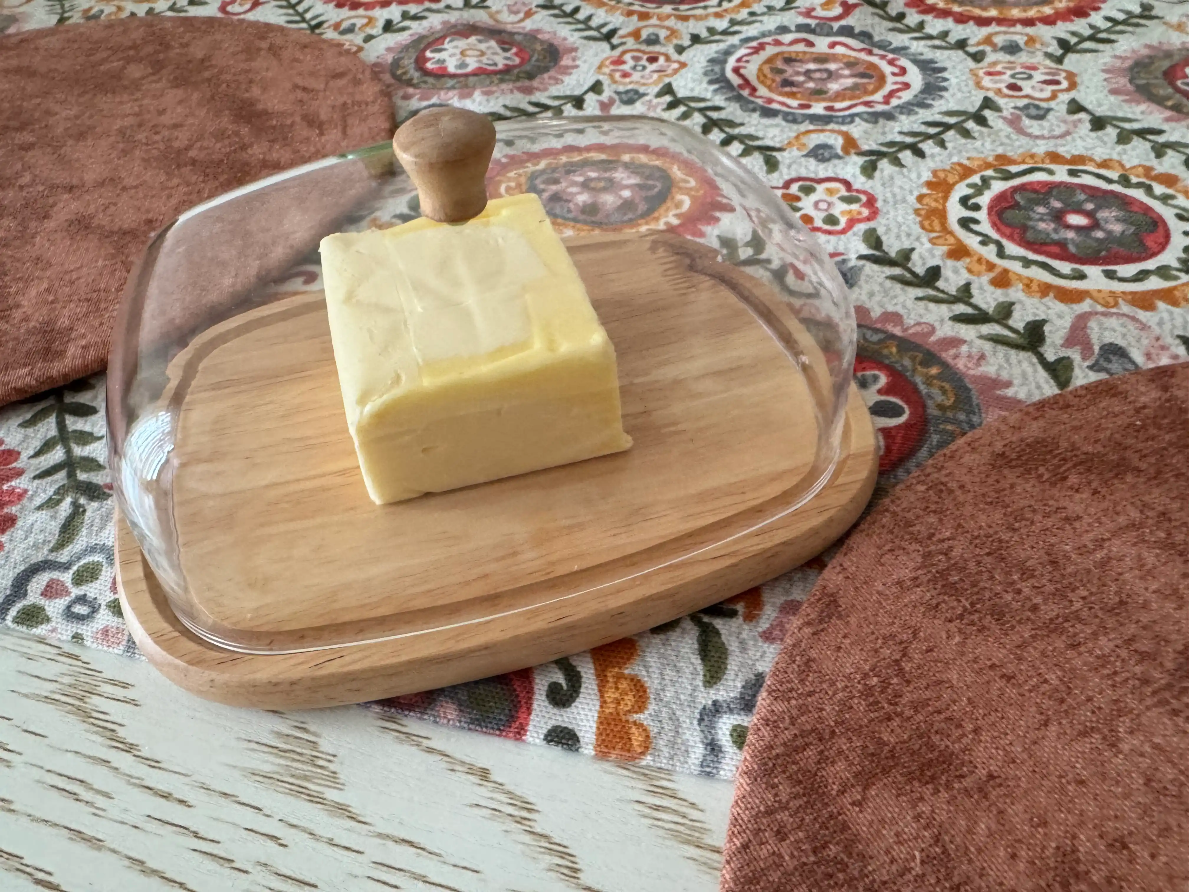 Масленка для масла с крышкой