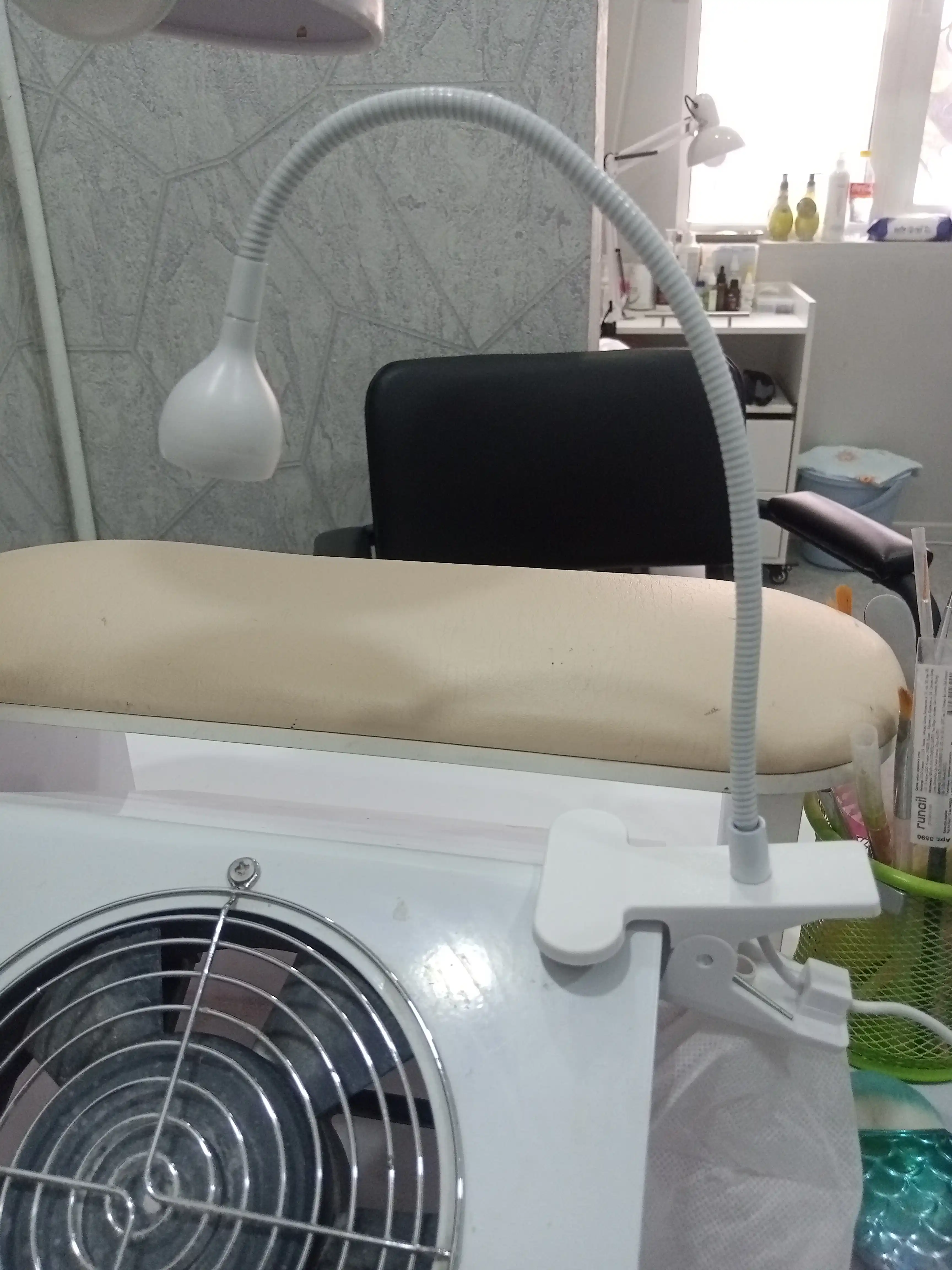 Chiroq UV, metall manikyur uchun, tasmali LED