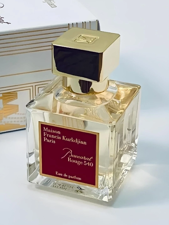 Парфюмерная вода для мужчин и женщин Baccarat Rouge 540