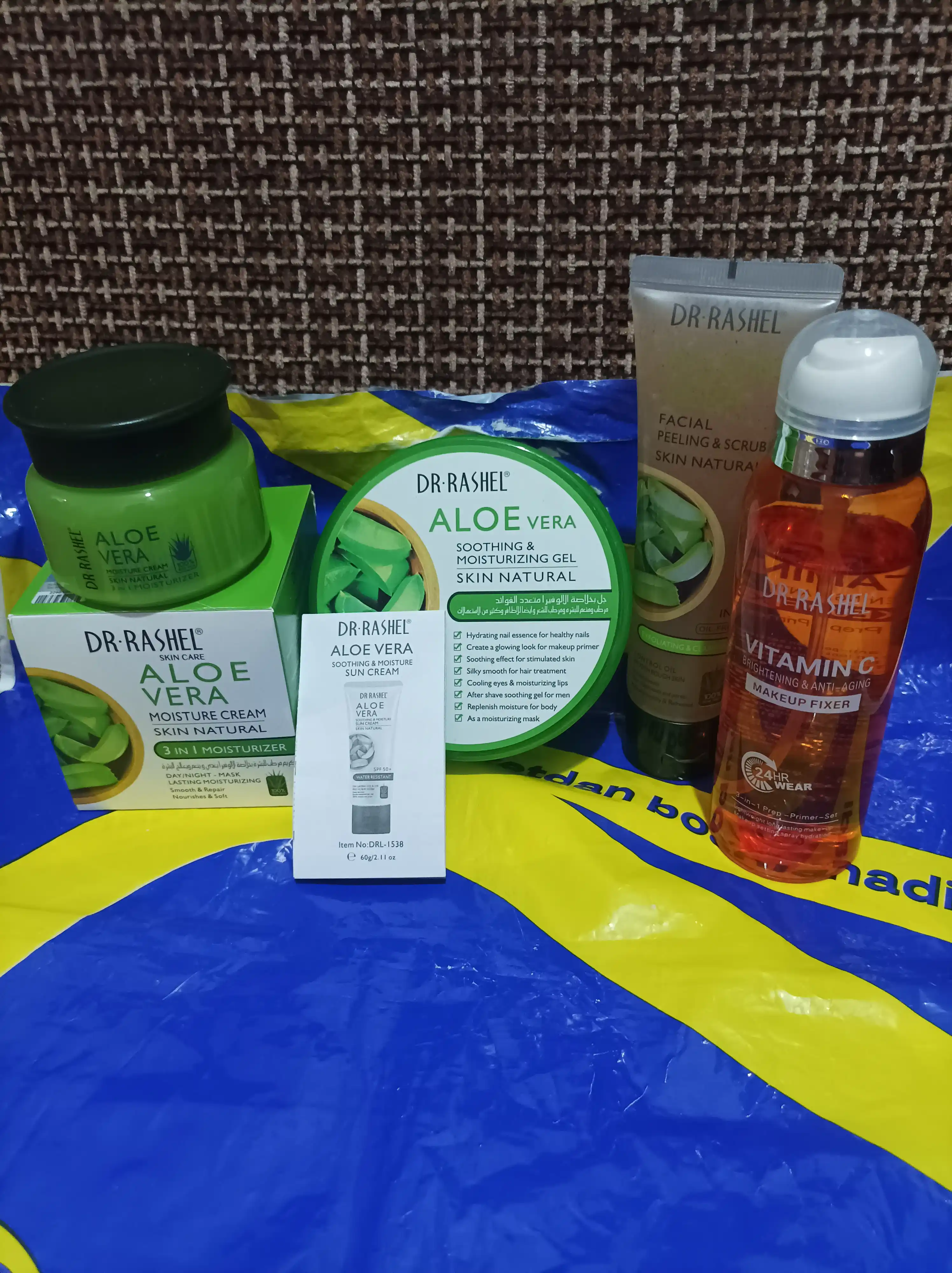 Dr.Rashel Aloe verali 3 in 1 yuz kremi, namlantirish, oziqlantirish va parvarish, 50 g