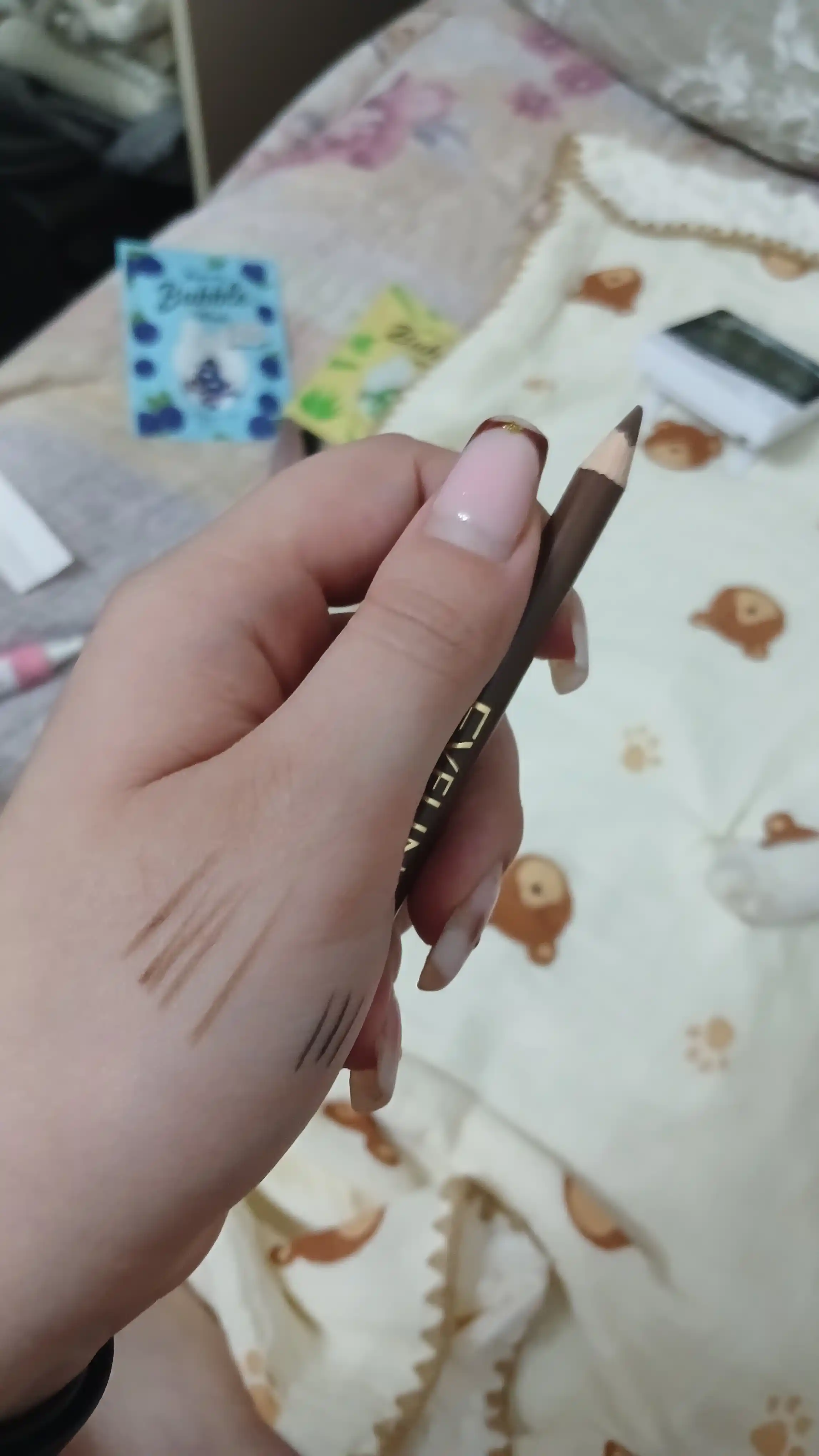Карандаш для бровей Eveline Eyebrow pencil, светло коричневый