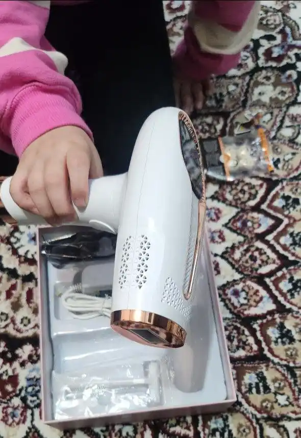 Ayollar uchun lazerli fotoepilyator, SE2 va CR-8816, butun tana uchun sovutish effektiga ega