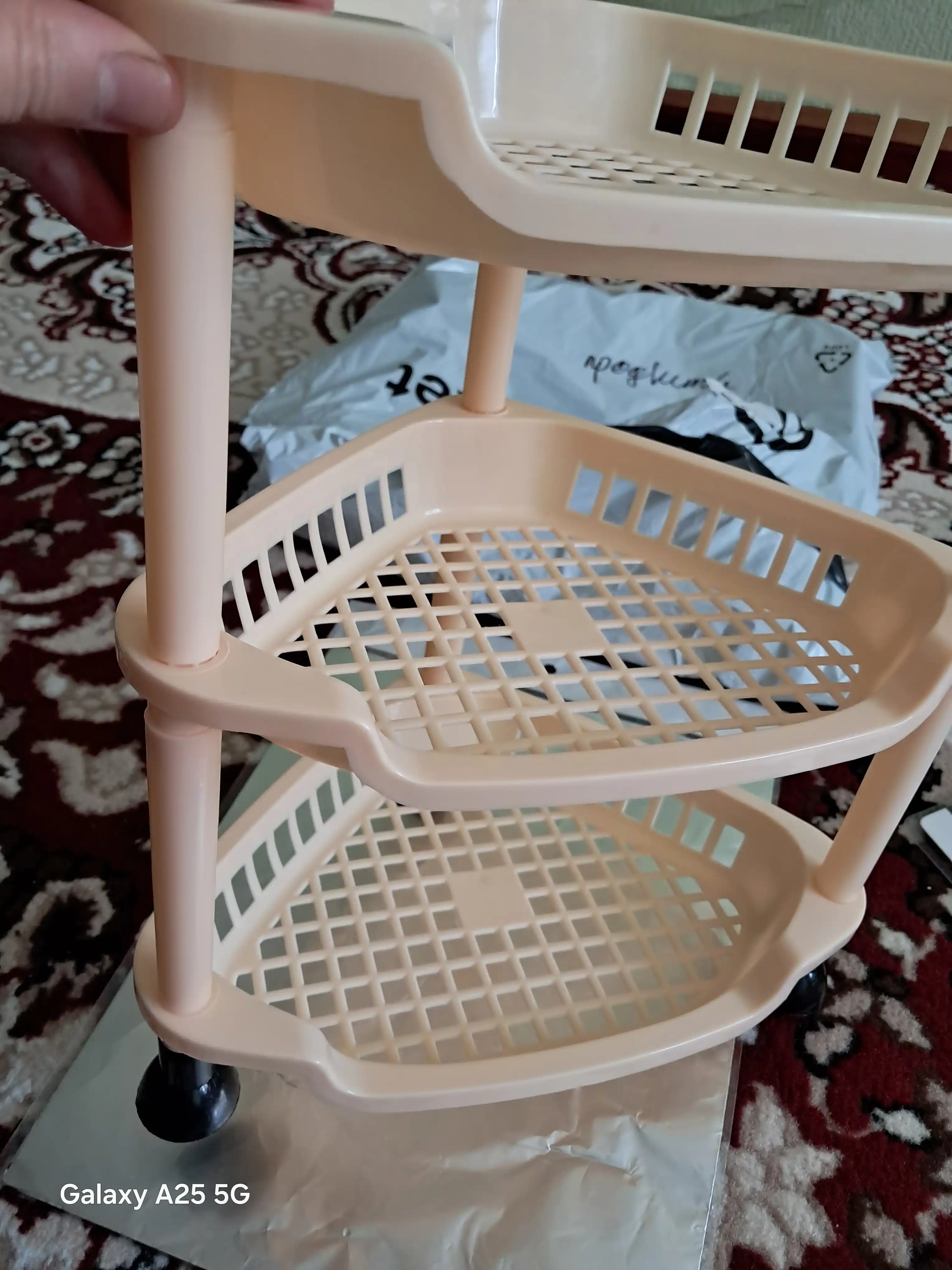 Universal tokcha, etajerka, 3 qavat