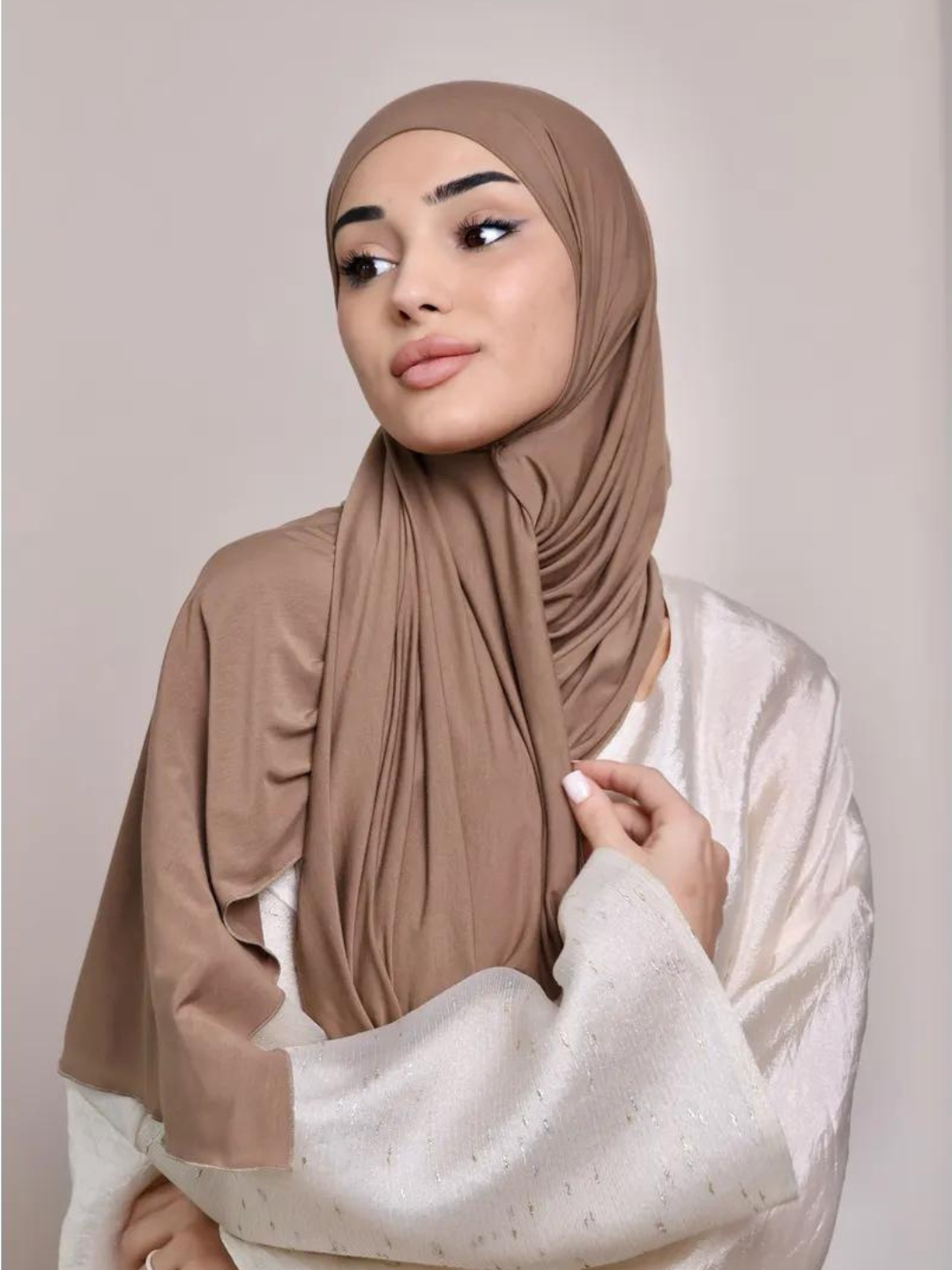 Gozal kokrak bilan qoramagiz porno Koz yoshlari uchun eshak 3gp