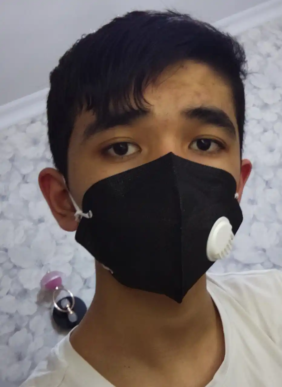 Tibbiy niqob, klapanli respirator KN 95