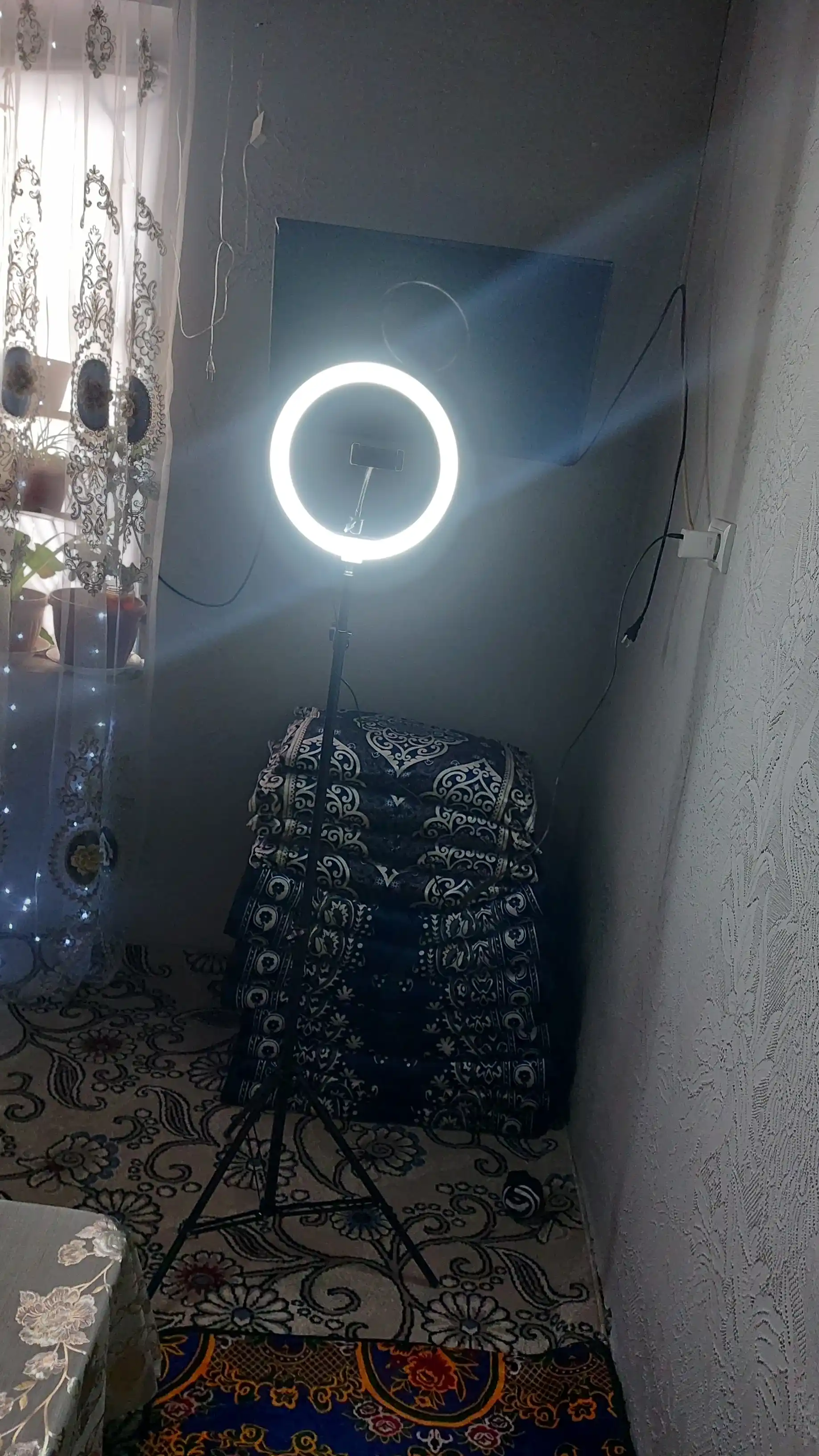 Selfi lampasi, halqali, RGB, LED, shtativ bilan 210 sm