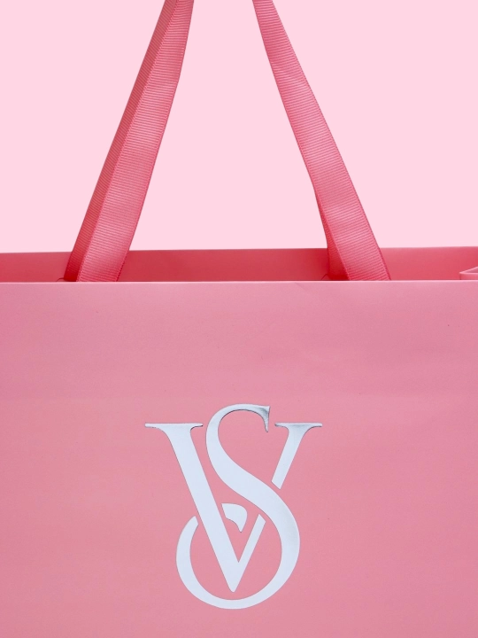 Подарочный пакет Victoria's Secret, с логотипом серебреного цвета