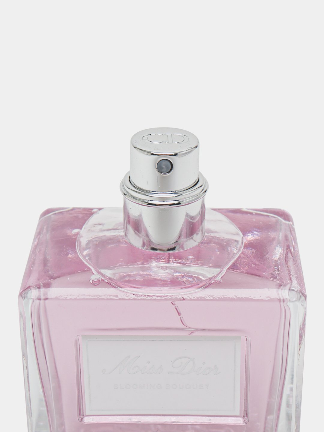 Yol bolak qizlarni Toq sariq tangada yalangoch surat