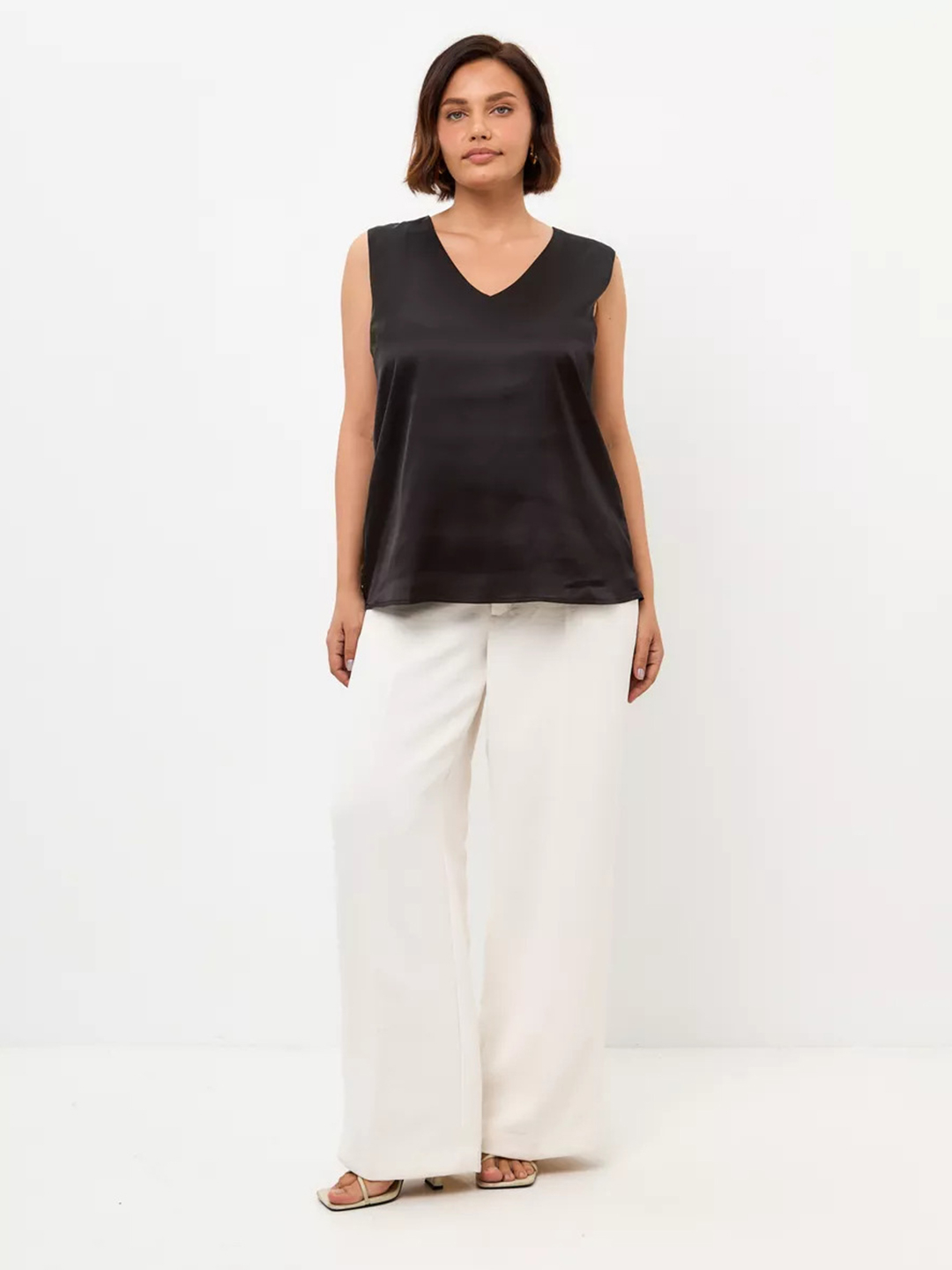 Dildo bilan surat Uxlayotgan dostlar porno