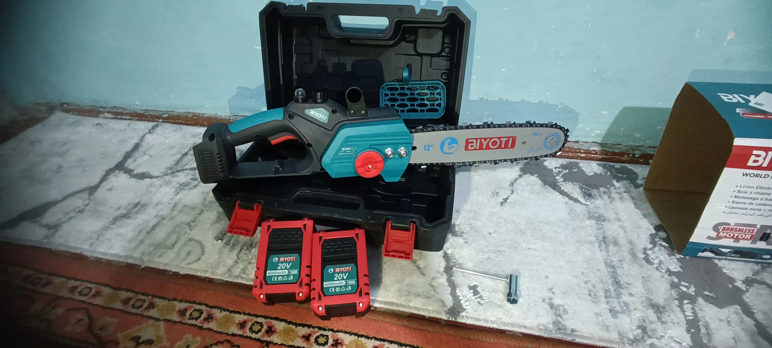 Akkumulyatorli zanjirli arra BIYOTI BYT-124, 20 V, 1200 Vt, 12", 2 ta AKB