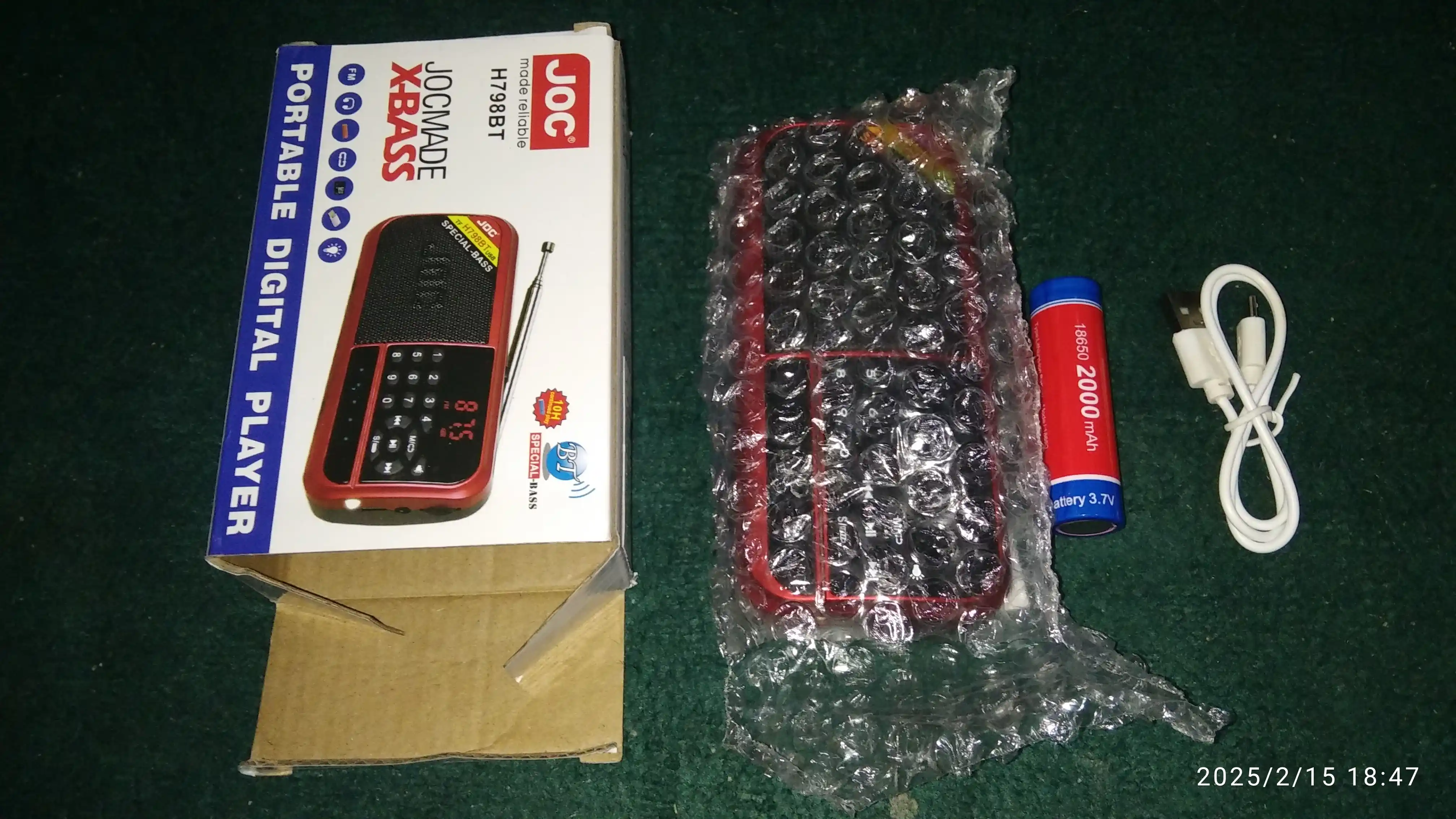 Kolonka radio va Bluetooth radio qabul qiluvchilar, 2 tasi 1 da