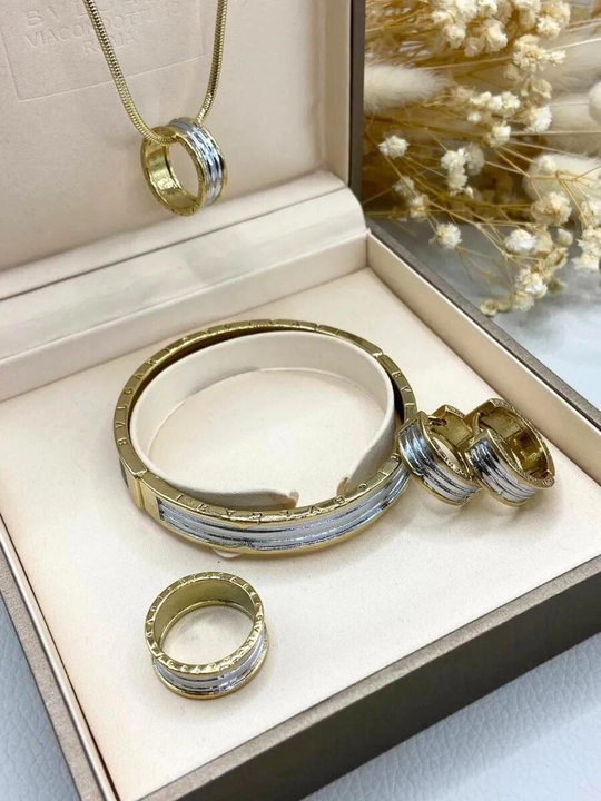 Комплект украшений, серьги, кольцо, браслет, цепочка, Messika Bvlgari, Vancleef