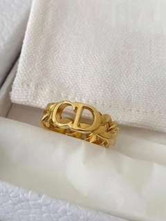 Желтый