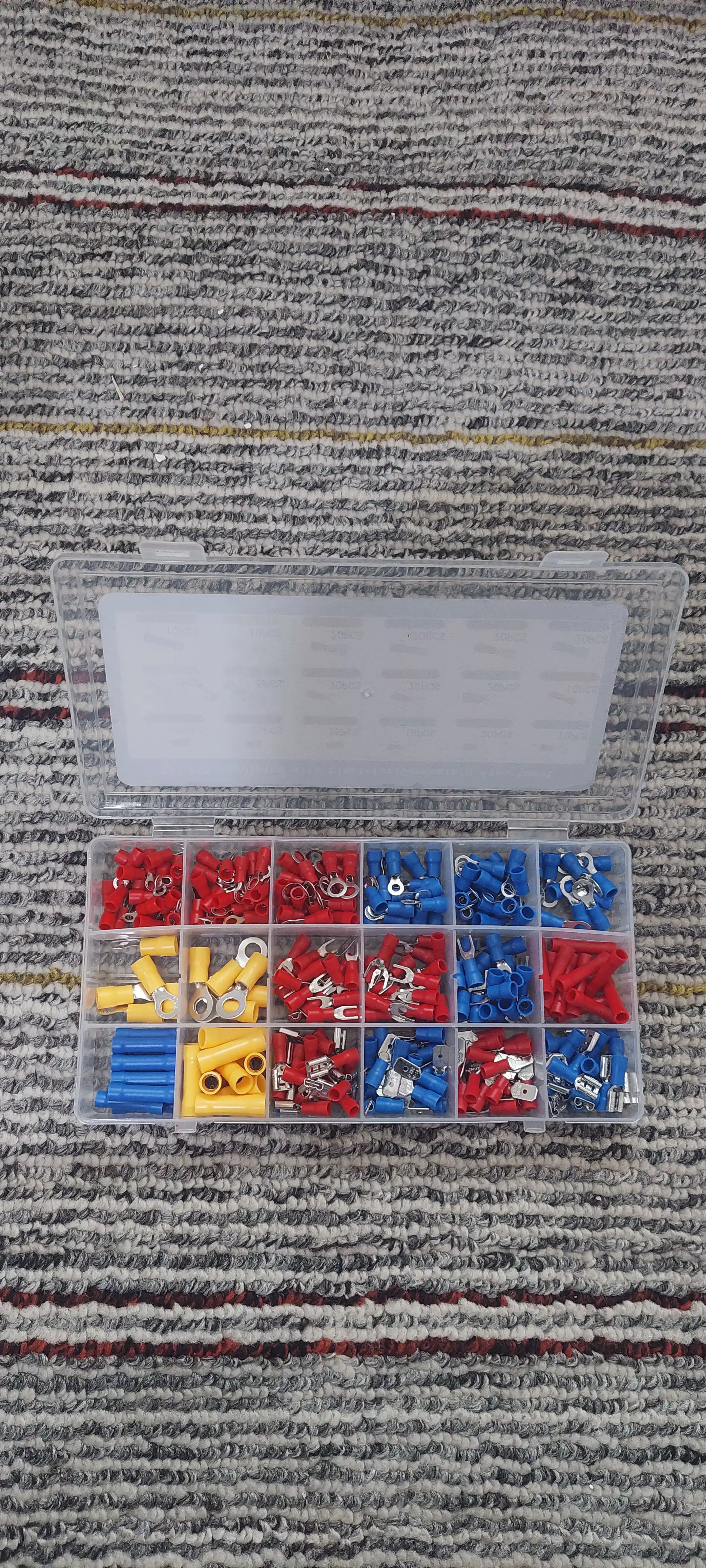 Izolyatsiya qilingan simi ushlagichlari 300 dona, 0,5-6 mm2, qalaylangan mis