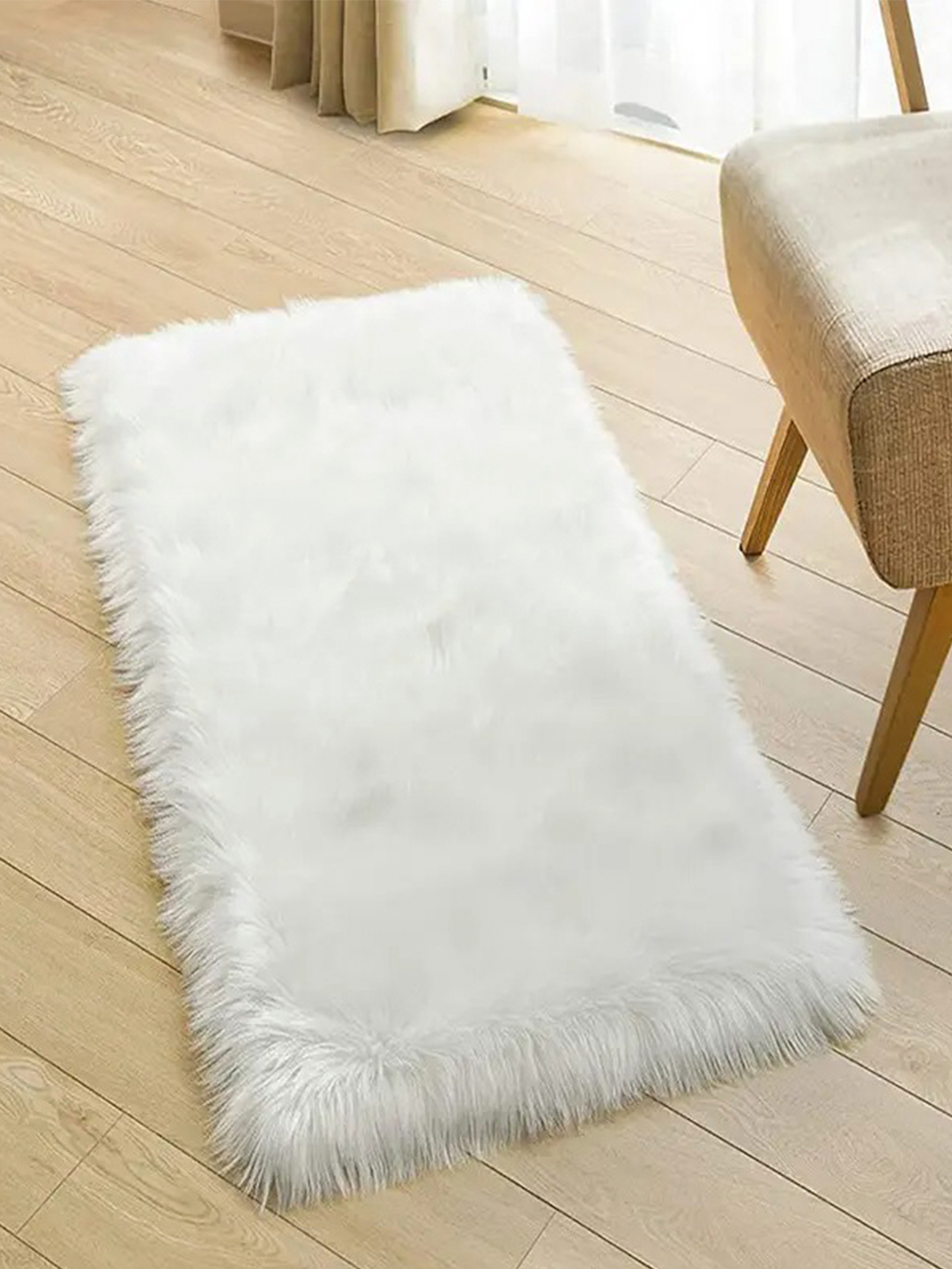 Hashamatli oq tukli mushuklar