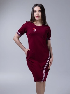Бордовый