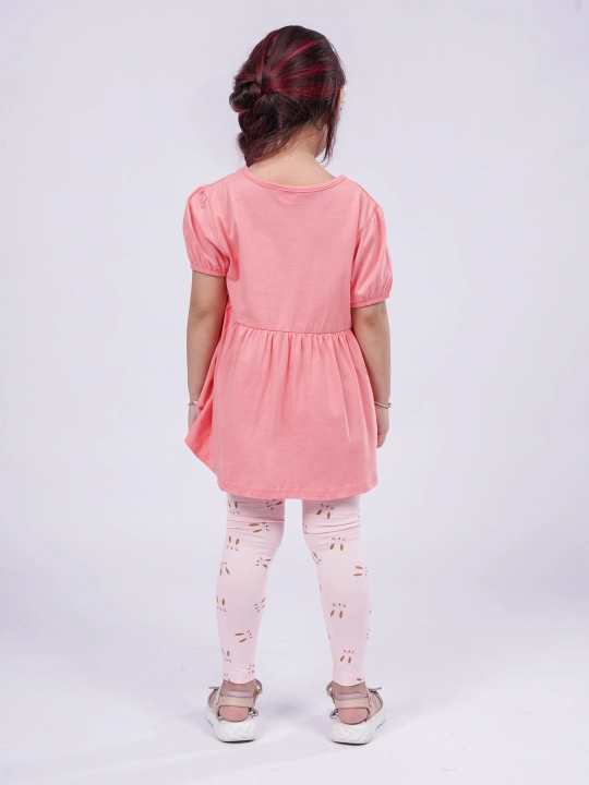 Qiz bolalar uchun to‘plam: futbolka va leggins, 2 qismli libos