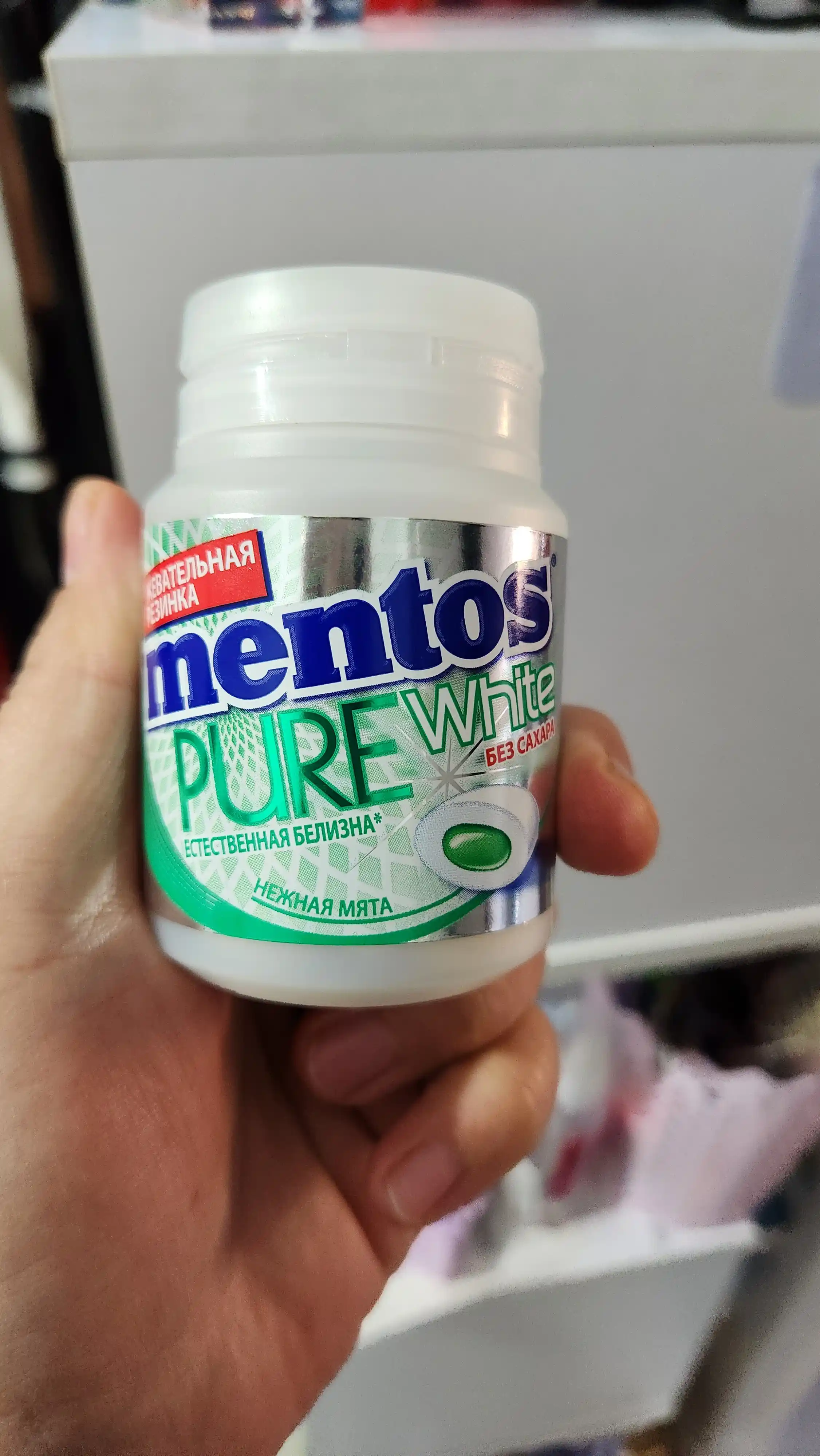 Жевательная резинка Mentos Pure, нежная мята, 54 г