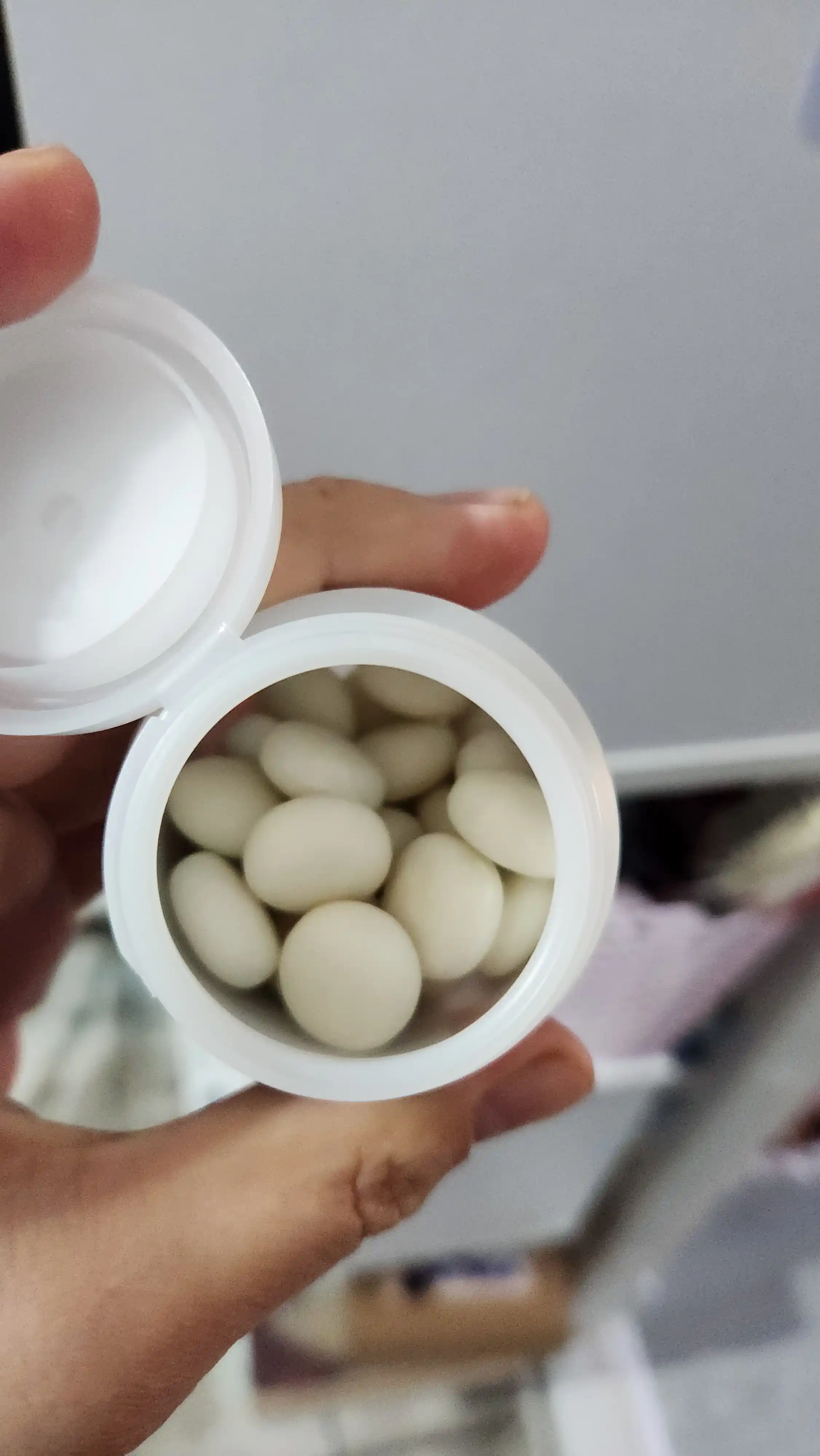 Жевательная резинка Mentos Pure, нежная мята, 54 г